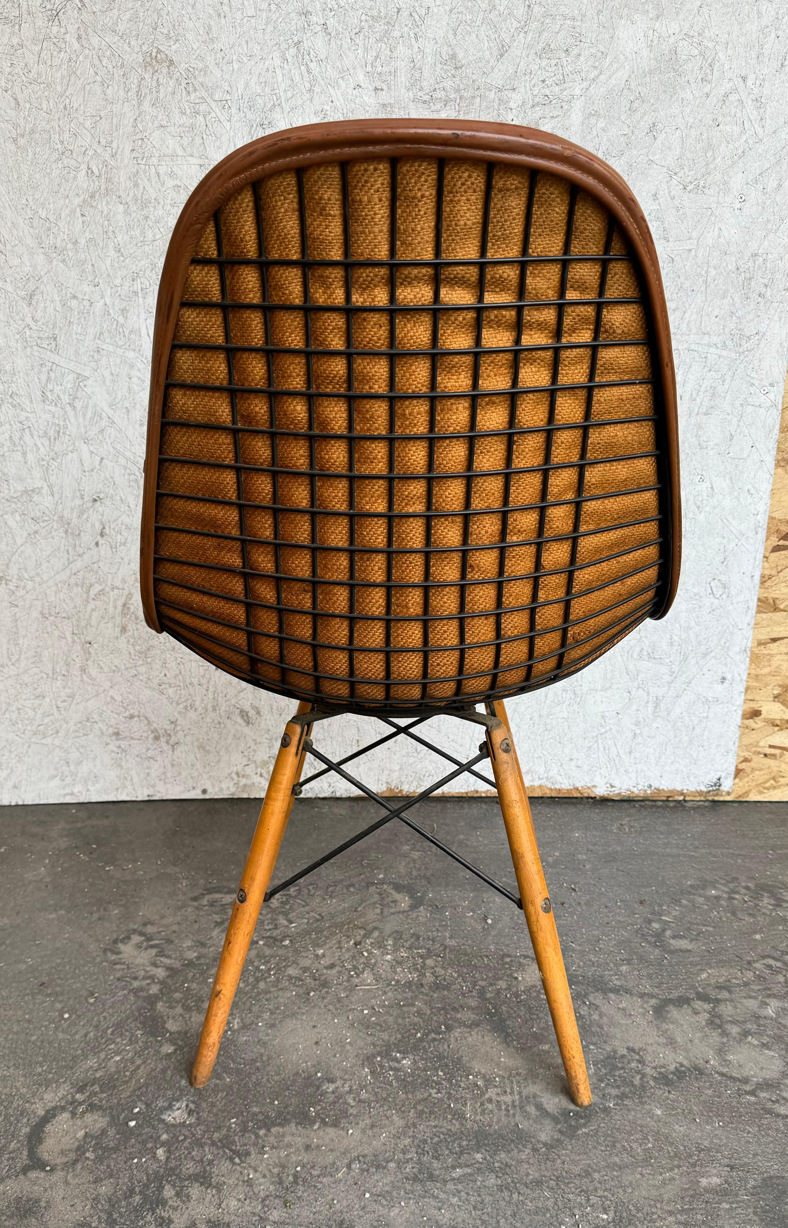 Early Pkw-1 Pivoting K-Wire Dowel Wood Base Side Chair, Eames Herman Miller 3