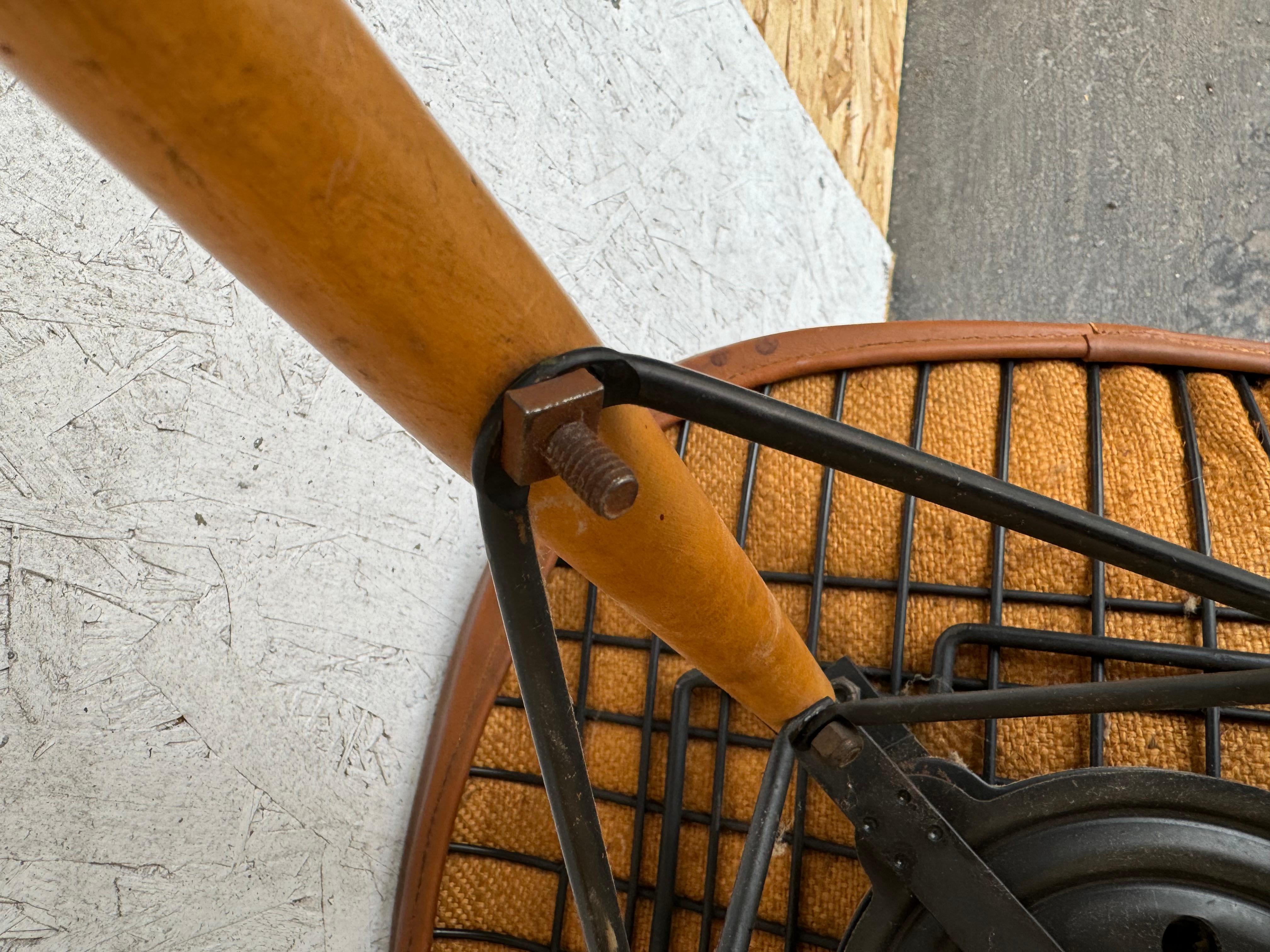 American Early Pkw-1 Pivoting K-Wire Dowel Wood Base Side Chair, Eames Herman Miller