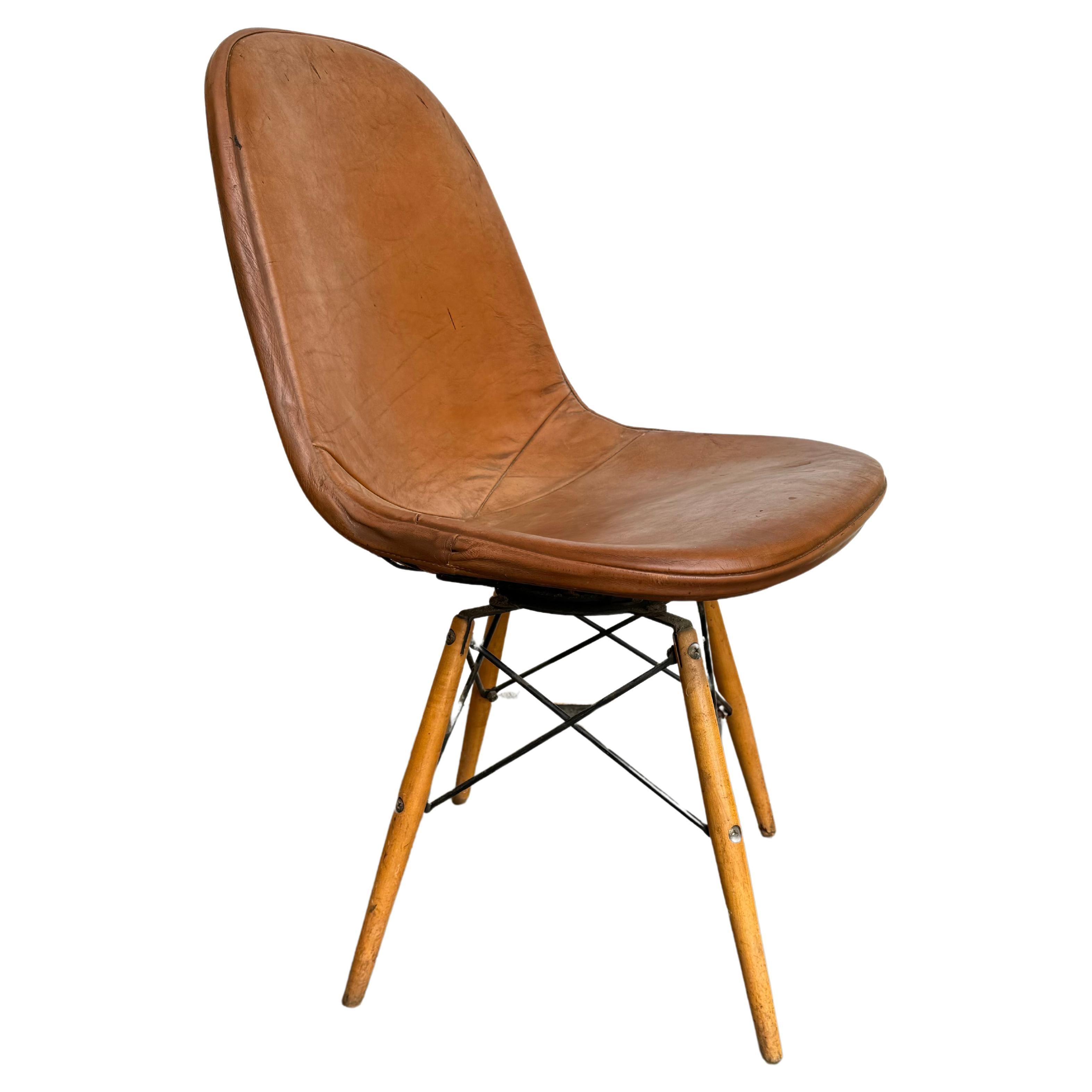Early Pkw-1 Pivoting K-Wire Dowel Wood Base Side Chair, Eames Herman Miller For Sale