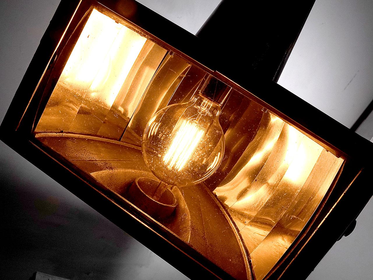 Industriale Lampada a braccio articolato per raggi X in alluminio lucido #2 in vendita