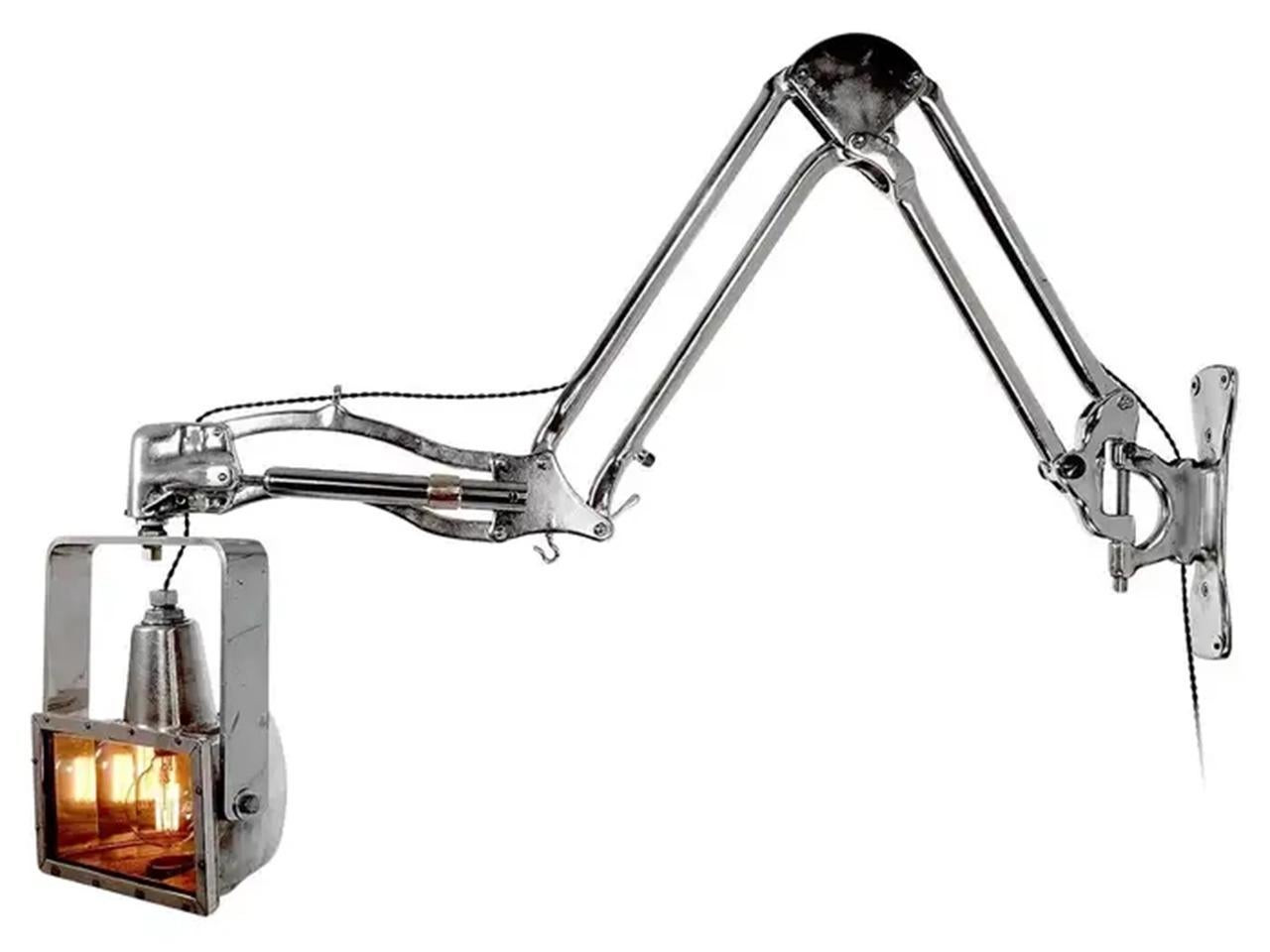 Early Polished Aluminum Articulating X-Ray Arm Lamp In Good Condition In Peekskill, NY