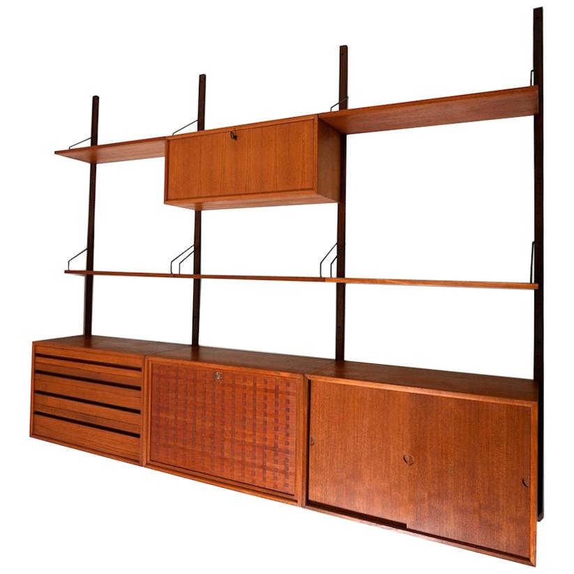 Early Poul Cadovius Royal System in Teak 1960s For Sale