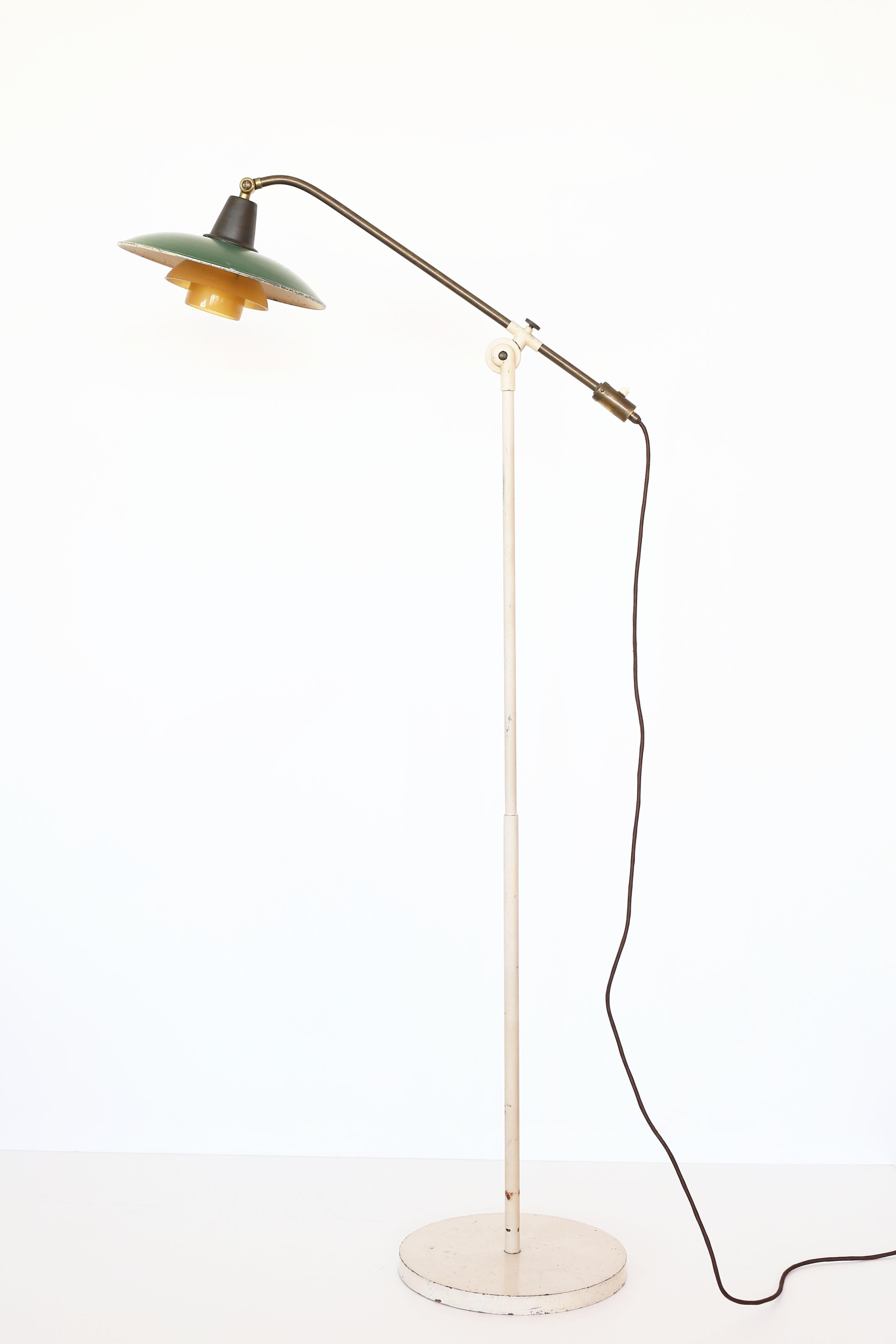 Frühe Poul Henningsen, Stehleuchte „Wasserpump“, 1940er-Jahre im Angebot 3