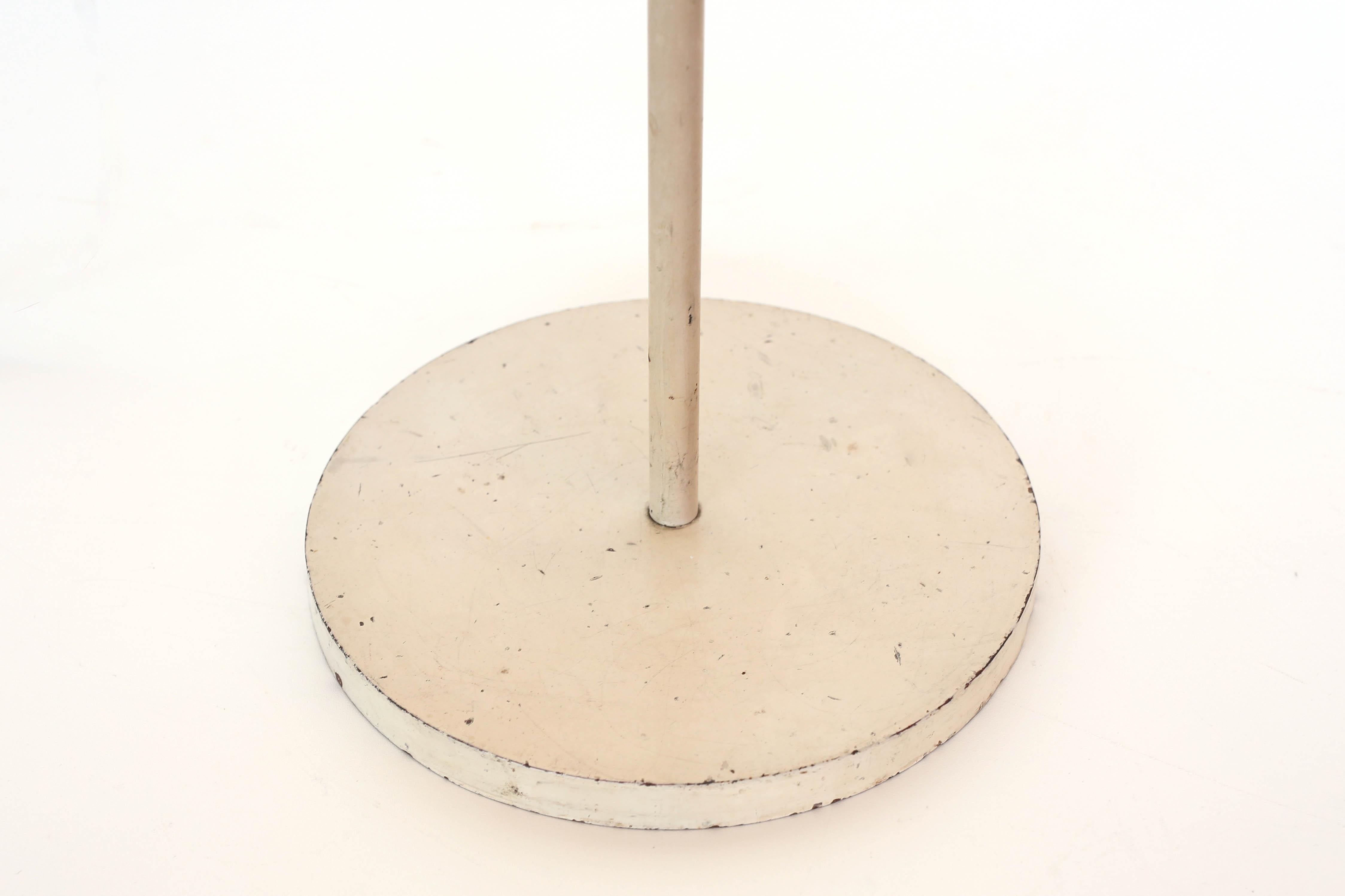 Frühe Poul Henningsen, Stehleuchte „Wasserpump“, 1940er-Jahre im Angebot 2