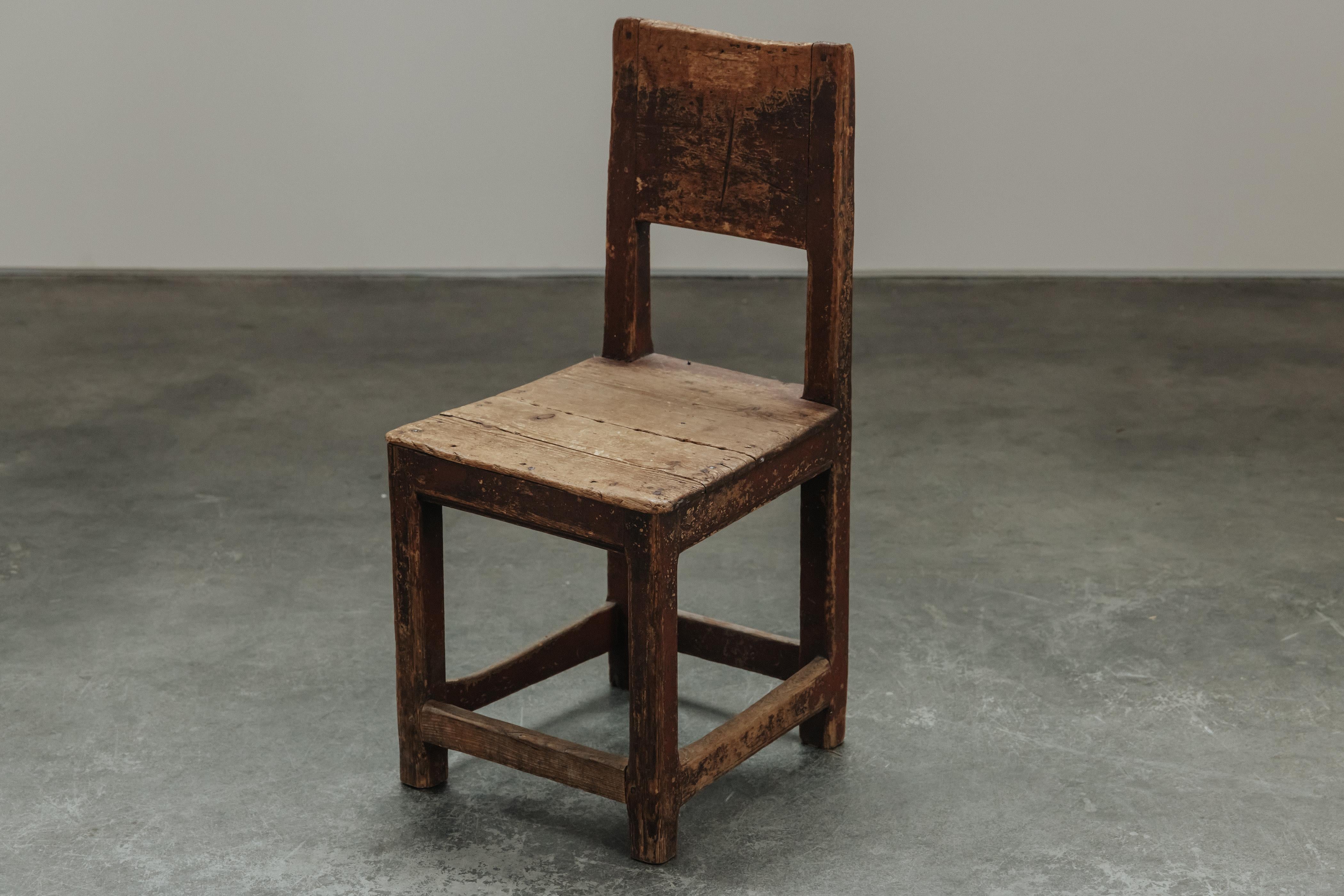 Early Primitive Pine Chair From Sweden, Circa 1800 In Good Condition For Sale In Nashville, TN