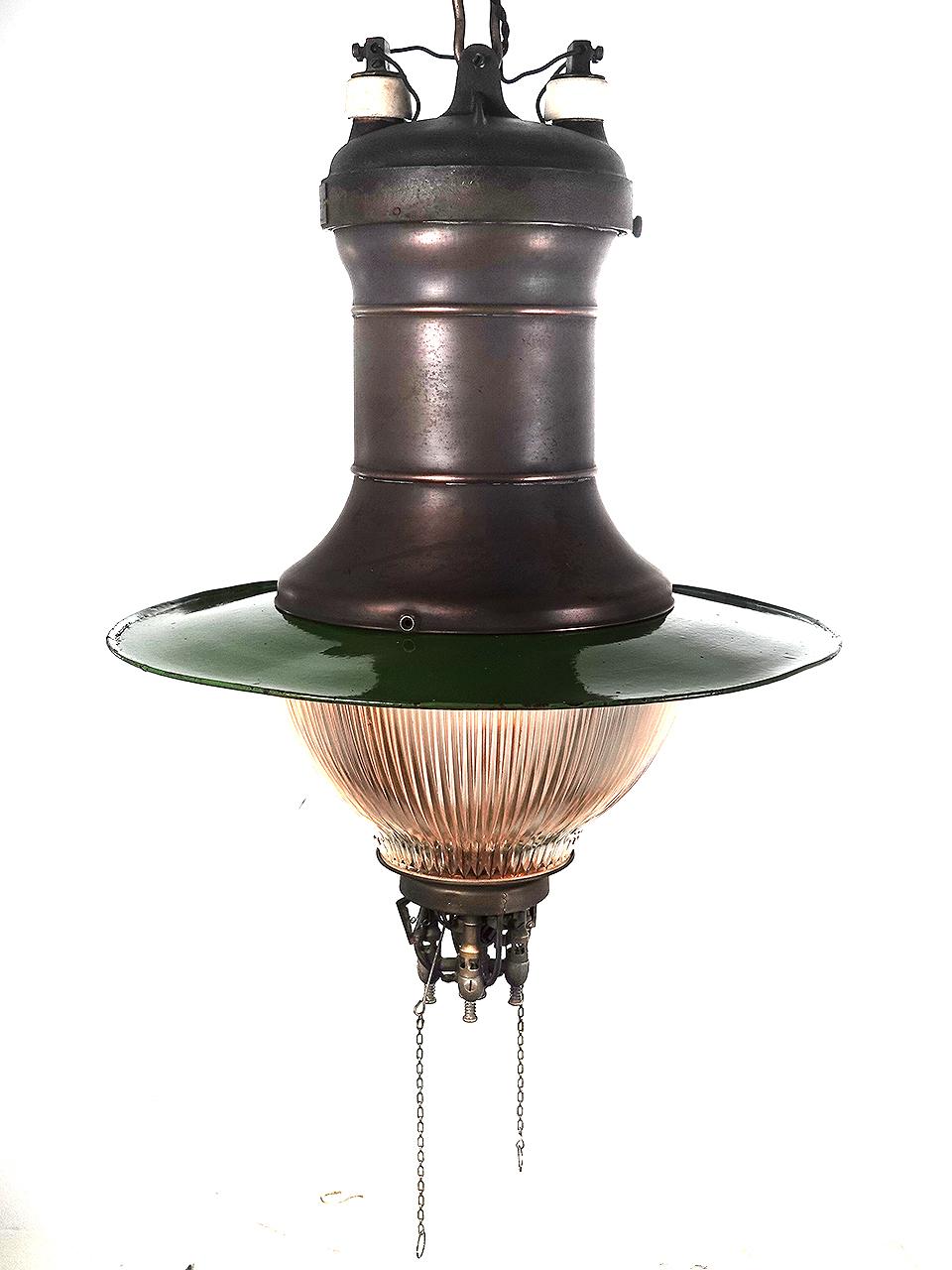 American Early Prismatic Gas Street Light