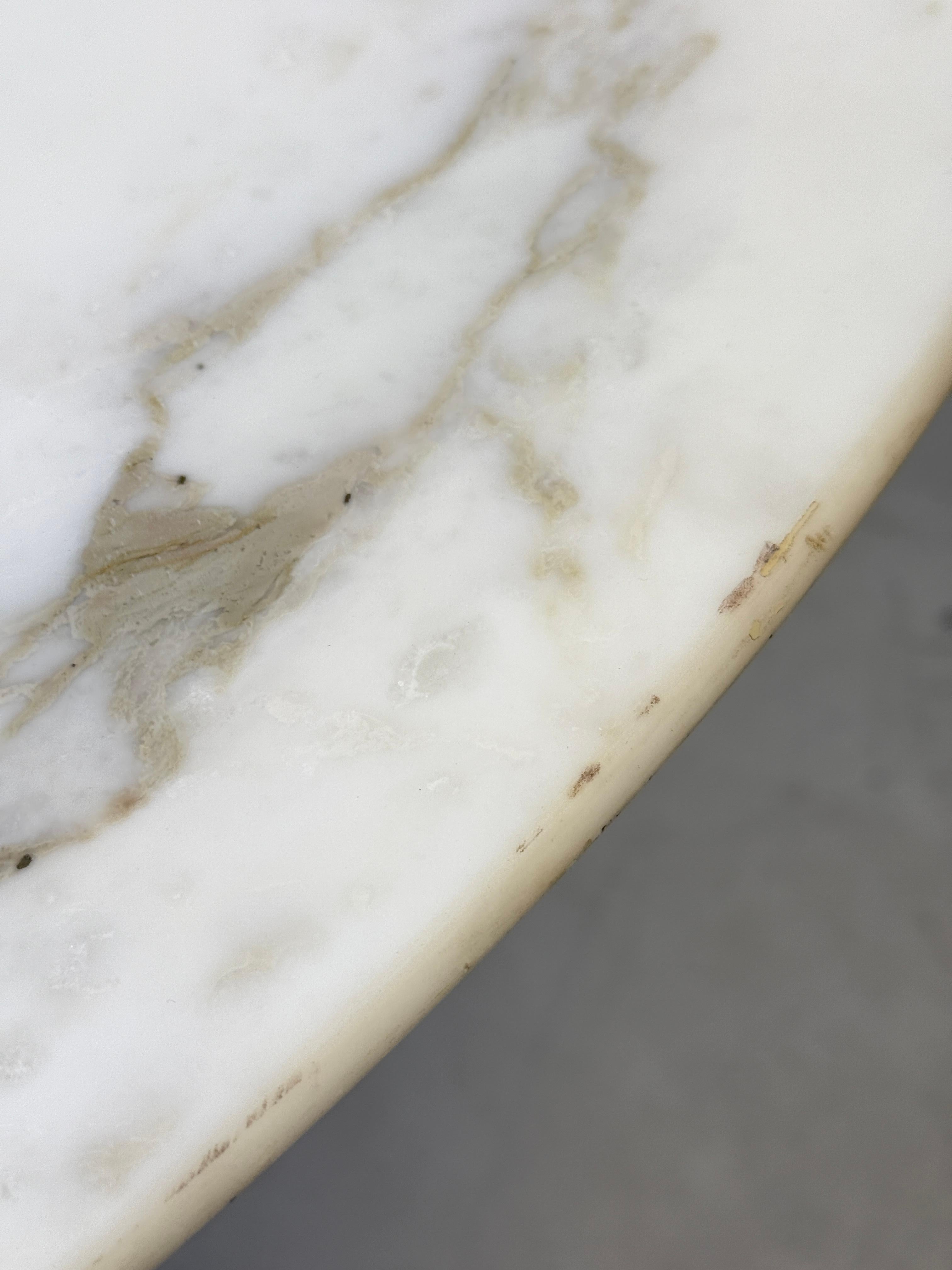 Haut Saarinen Tulip avec plateau en marbre Knoll, première production 42 pouces en vente 4