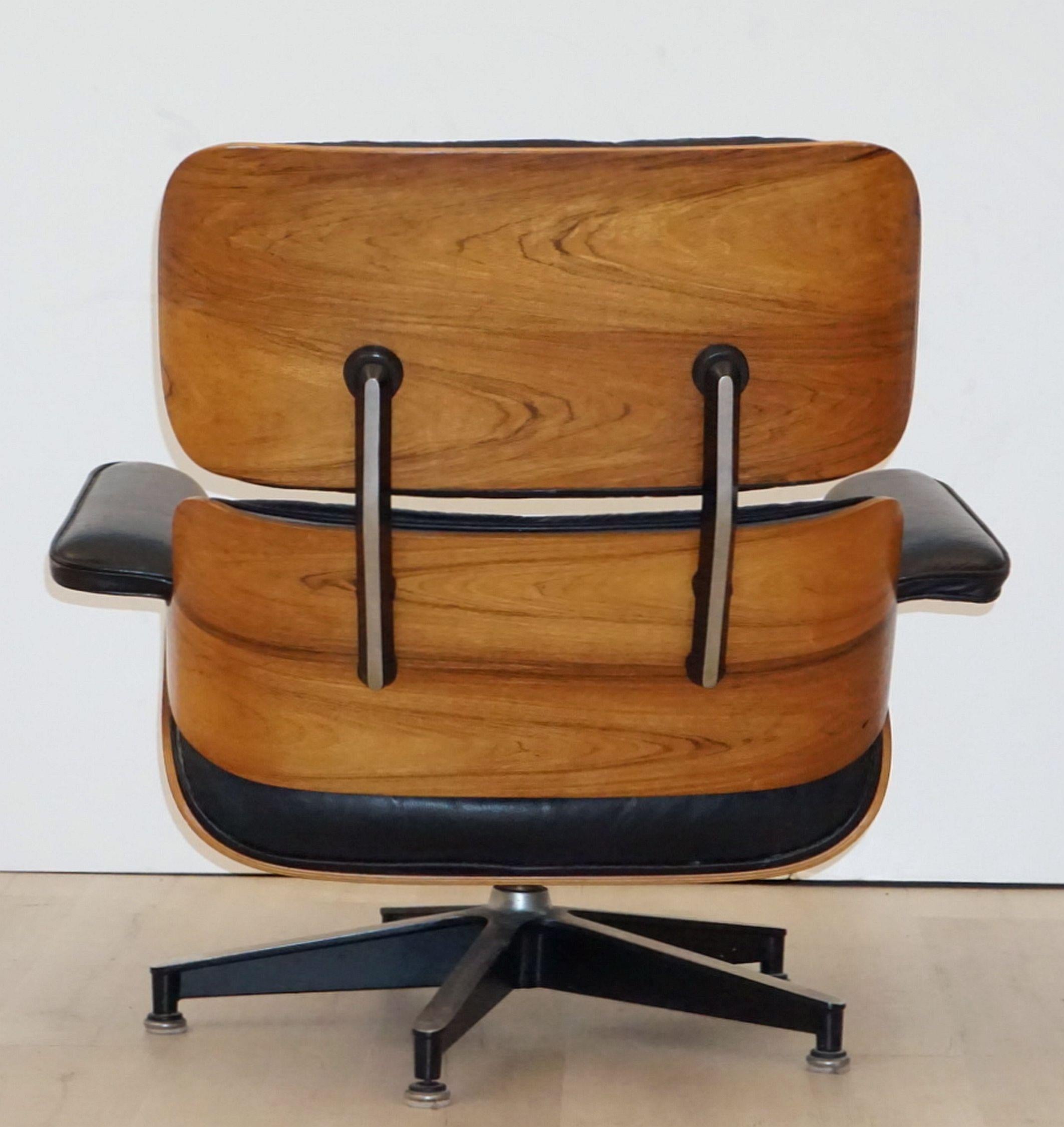 Early Production Charles and Ray Eames Rosewood Lounge Chair with Ottoman 7