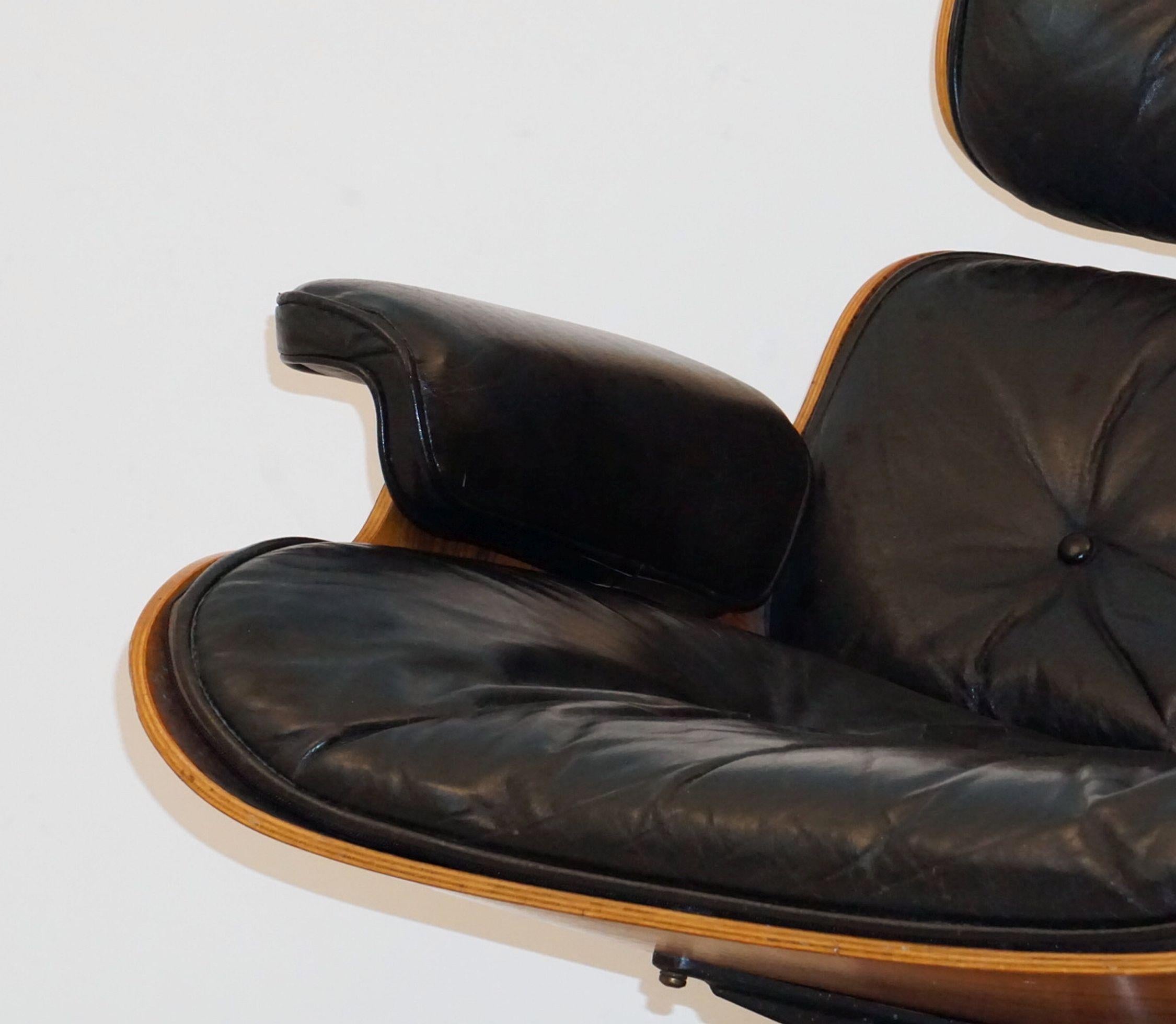Early Production Charles and Ray Eames Rosewood Lounge Chair with Ottoman 8