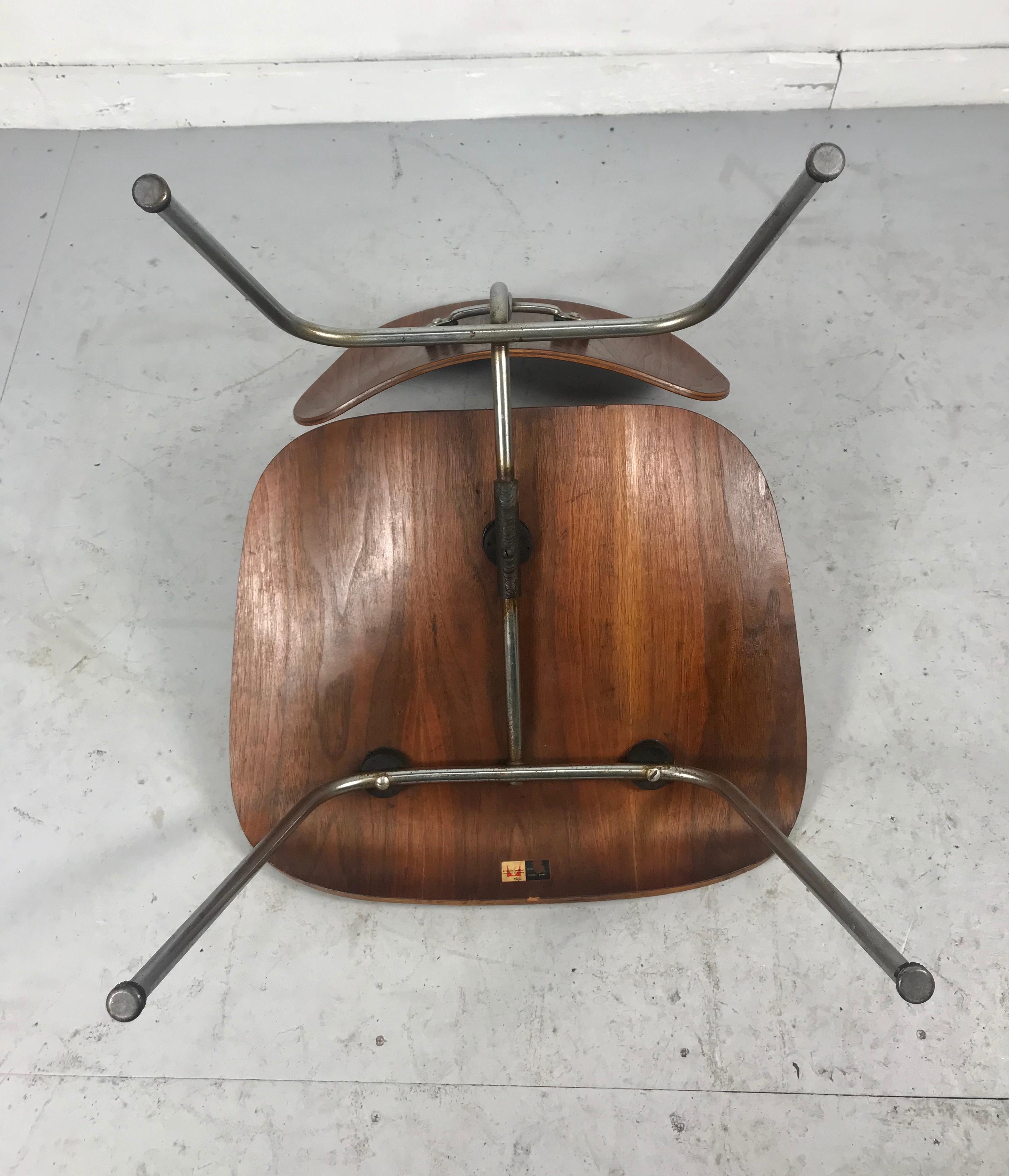 Early Production Charles Eames LCM 'Lounge Chair Metal', Original Label 5