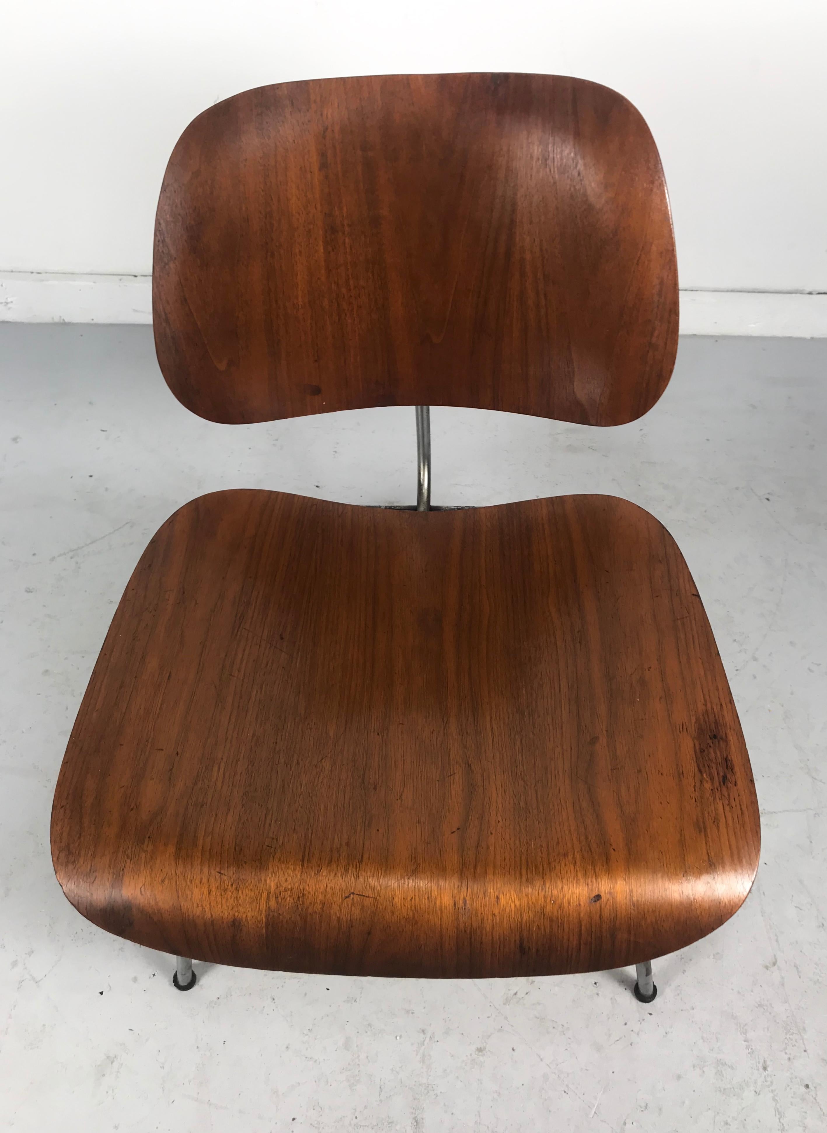 Early Production Charles Eames LCM 'Lounge Chair Metal', Original Label 3