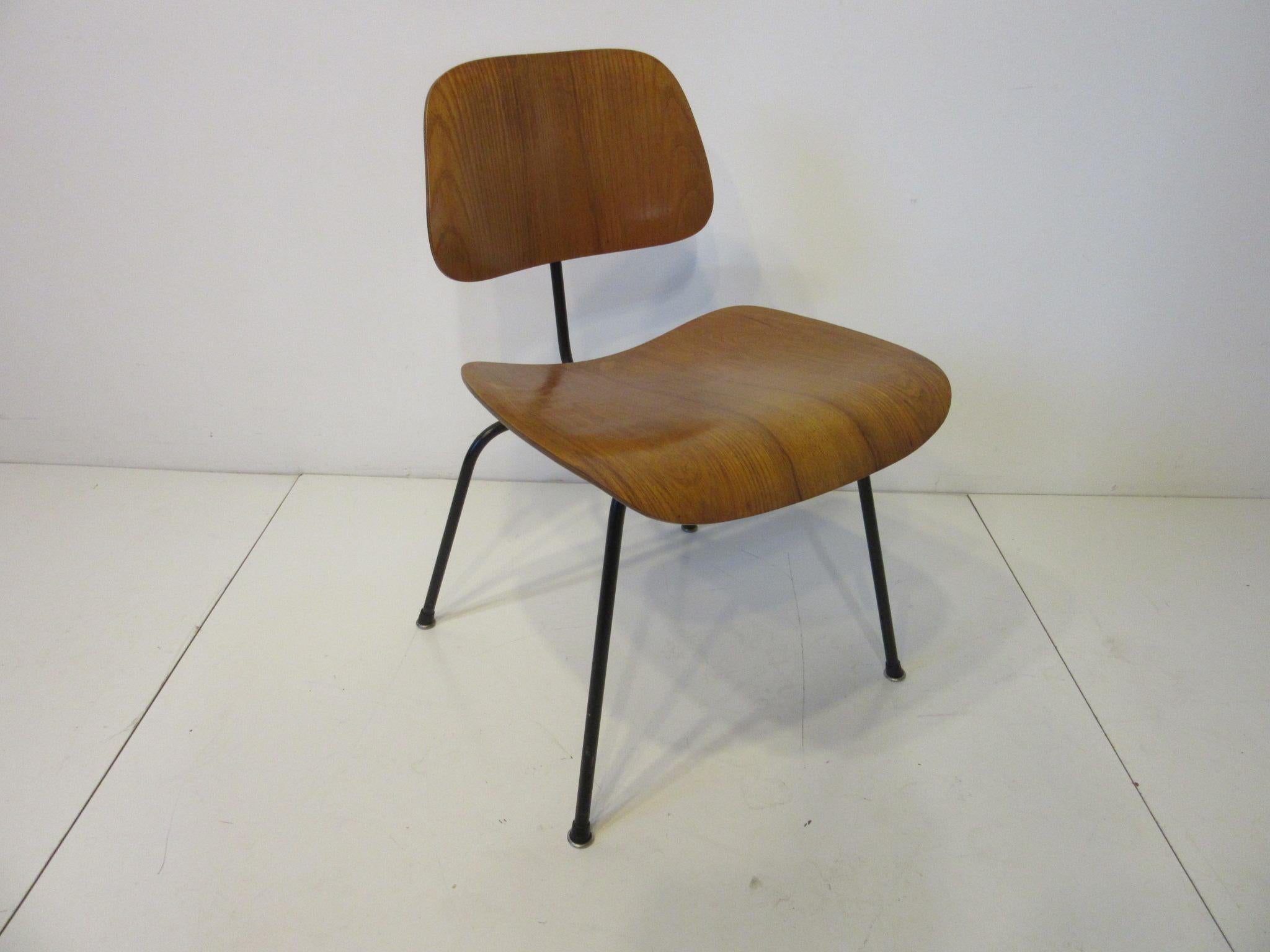 Early Production Eames DCM Molded Wood Side Chairs for Herman Miller 4