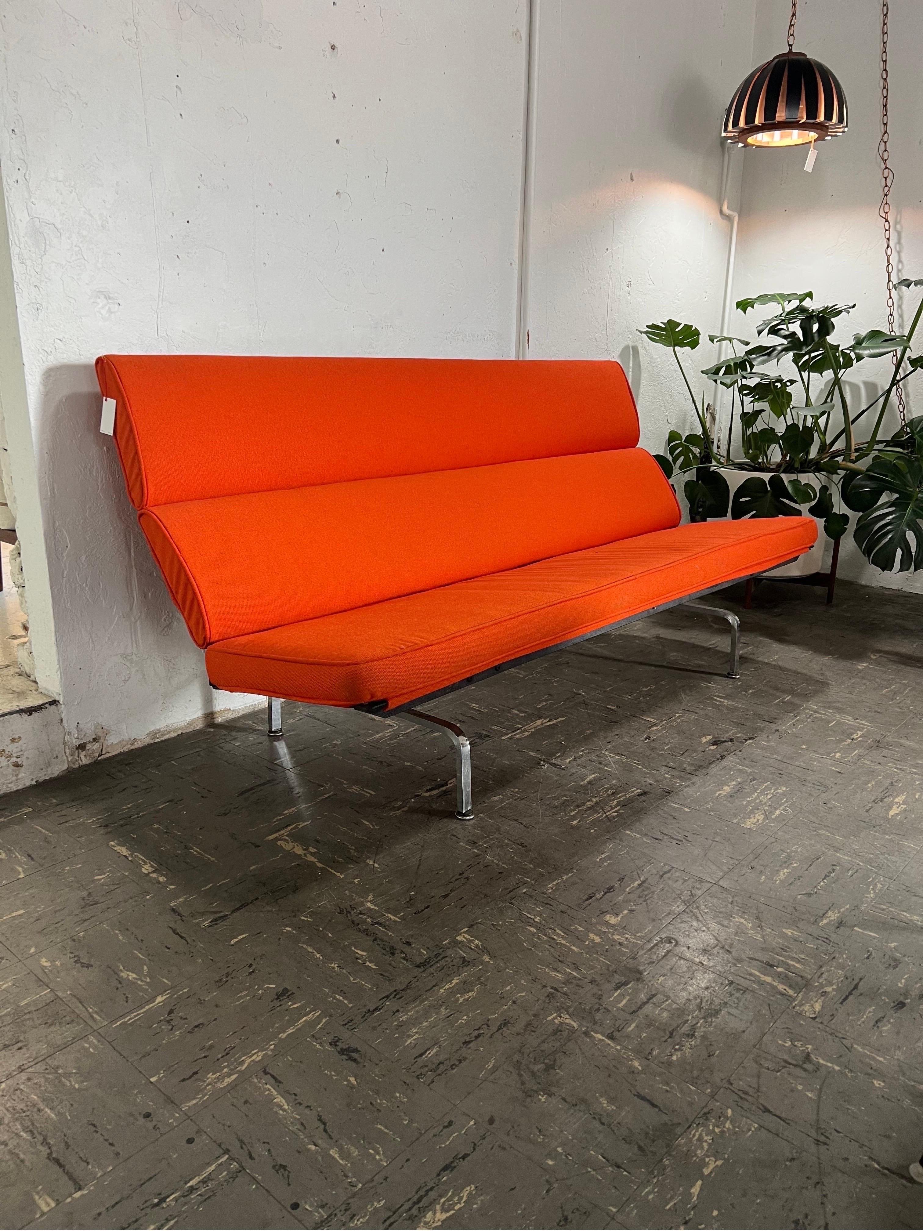 Newly upholstered in maharam textile 
Early production frame 
Great vintage condition.