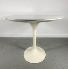 Early Production Eero Saarinen / Knoll, Oval Pedestal Tulip Dining Table