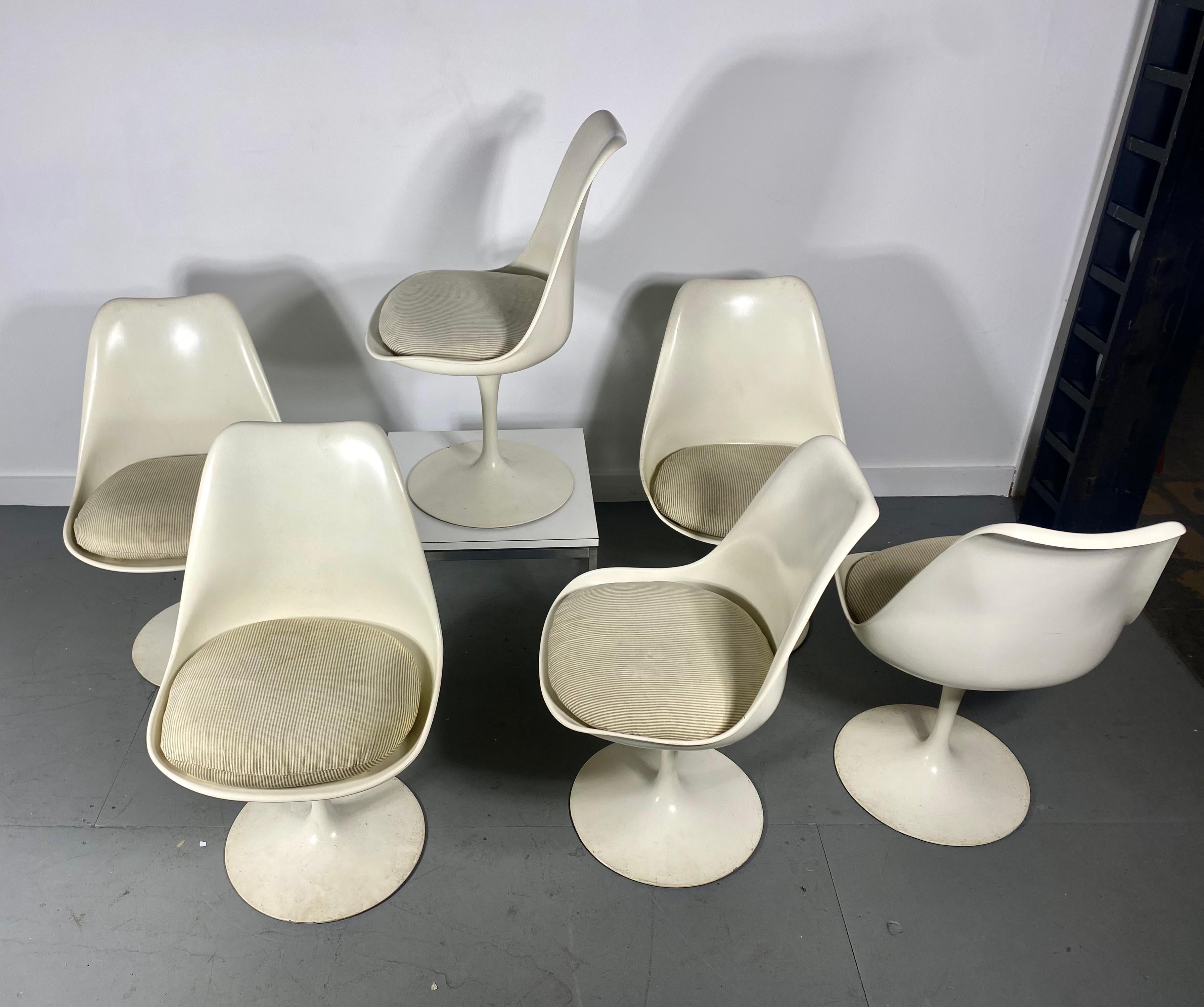 Early Production Eero Saarinen Tulip Dining Chairs Knoll, New York For Sale 3