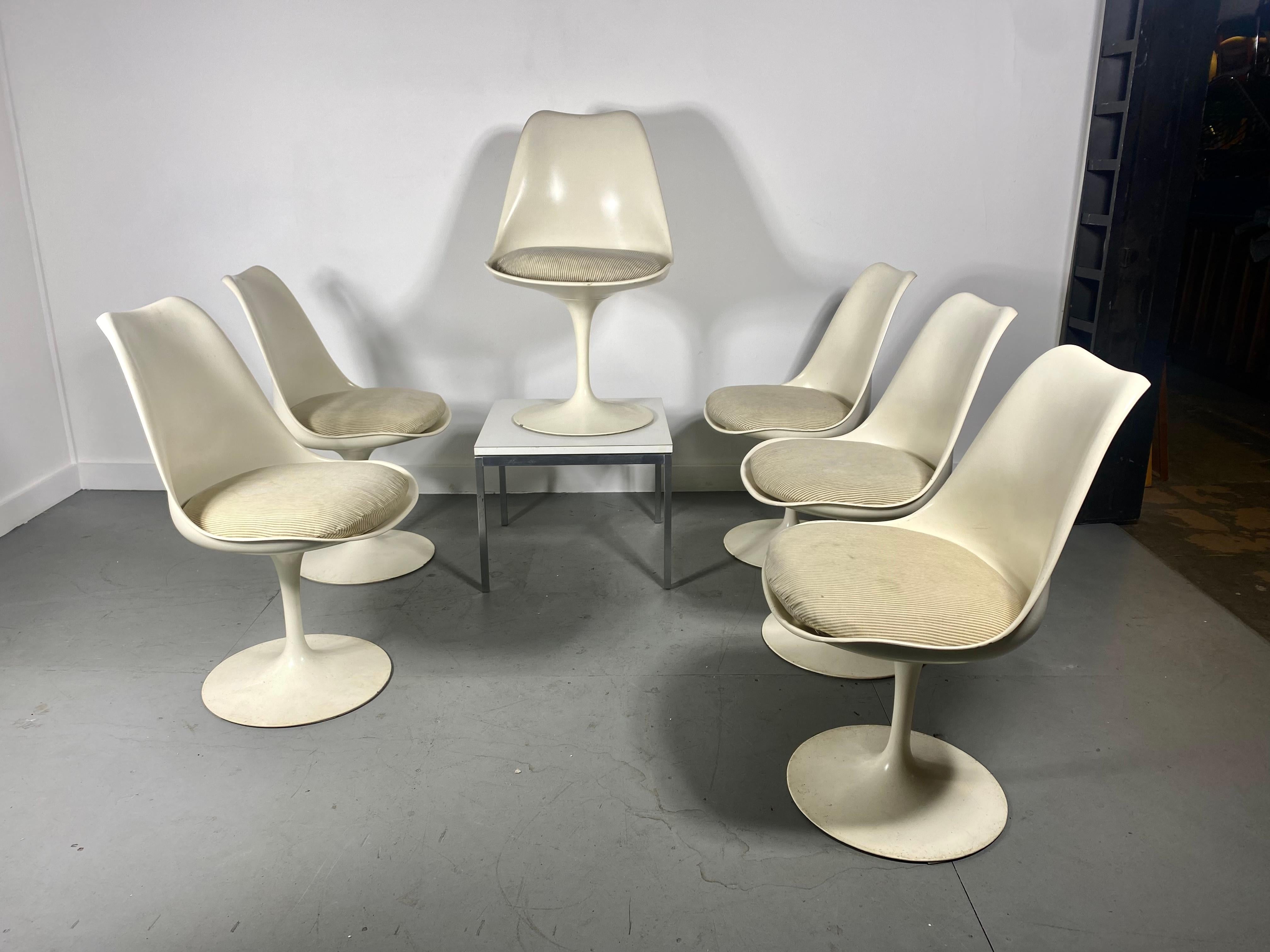 Mid-20th Century Early Production Eero Saarinen Tulip Dining Chairs Knoll, New York For Sale