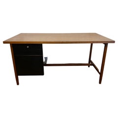 Early production Florence Knoll Desk, Classic Modernist design, Knoll New York