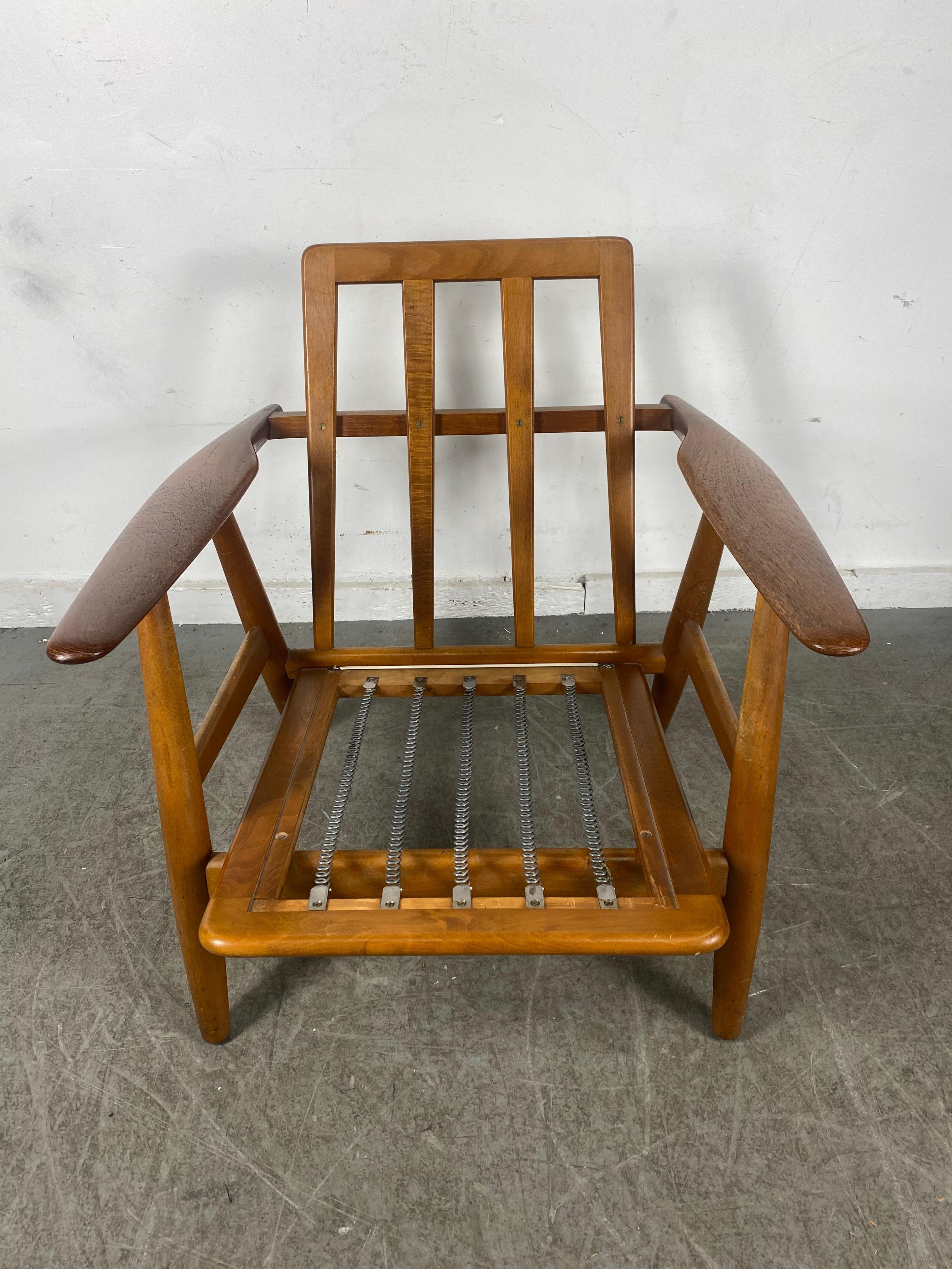 Early Production Hans Wegner Getama GE-240 Lounge Chair / Denmark For Sale 2