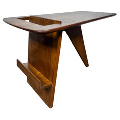 Early production Jens Risom Magazine Table , Classic Modernist Design