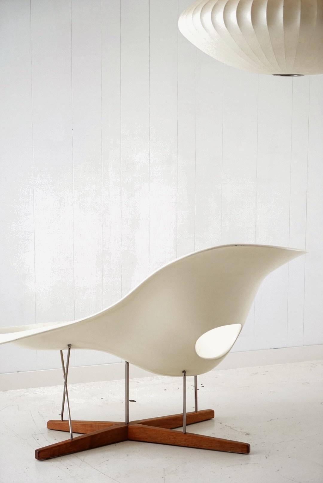 Fiberglass Early Production 'La Chaise' by Charles and Ray Eames for Vitra, circa 1996