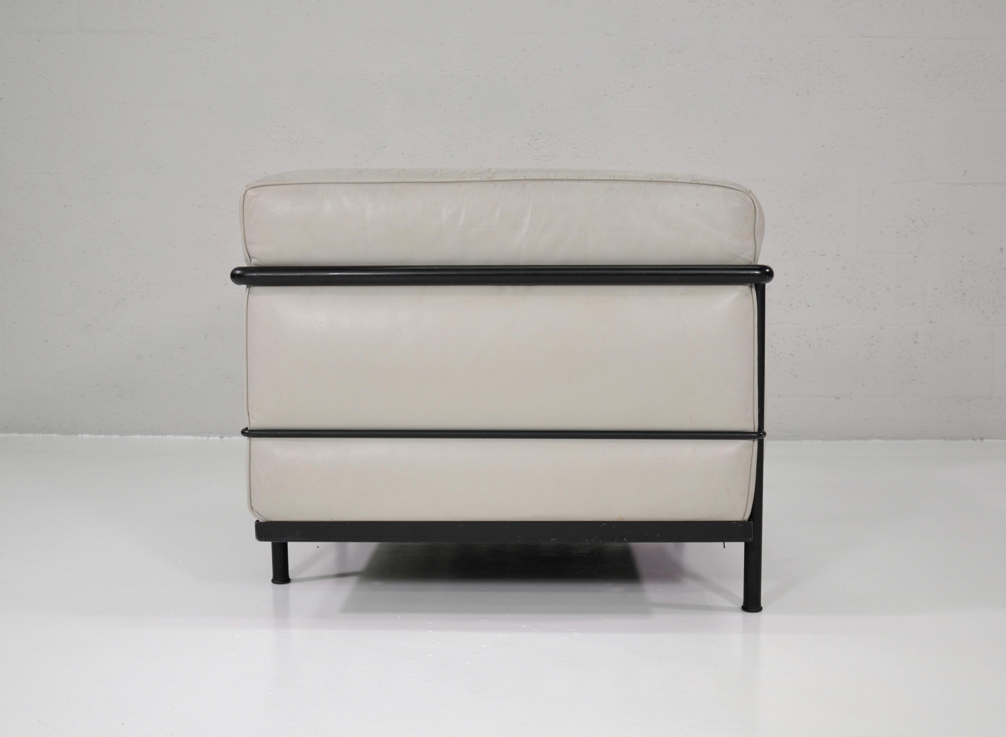 Steel Early Production 'LC3' Lounge Chair by Le Corbusier for Cassina, Signed For Sale