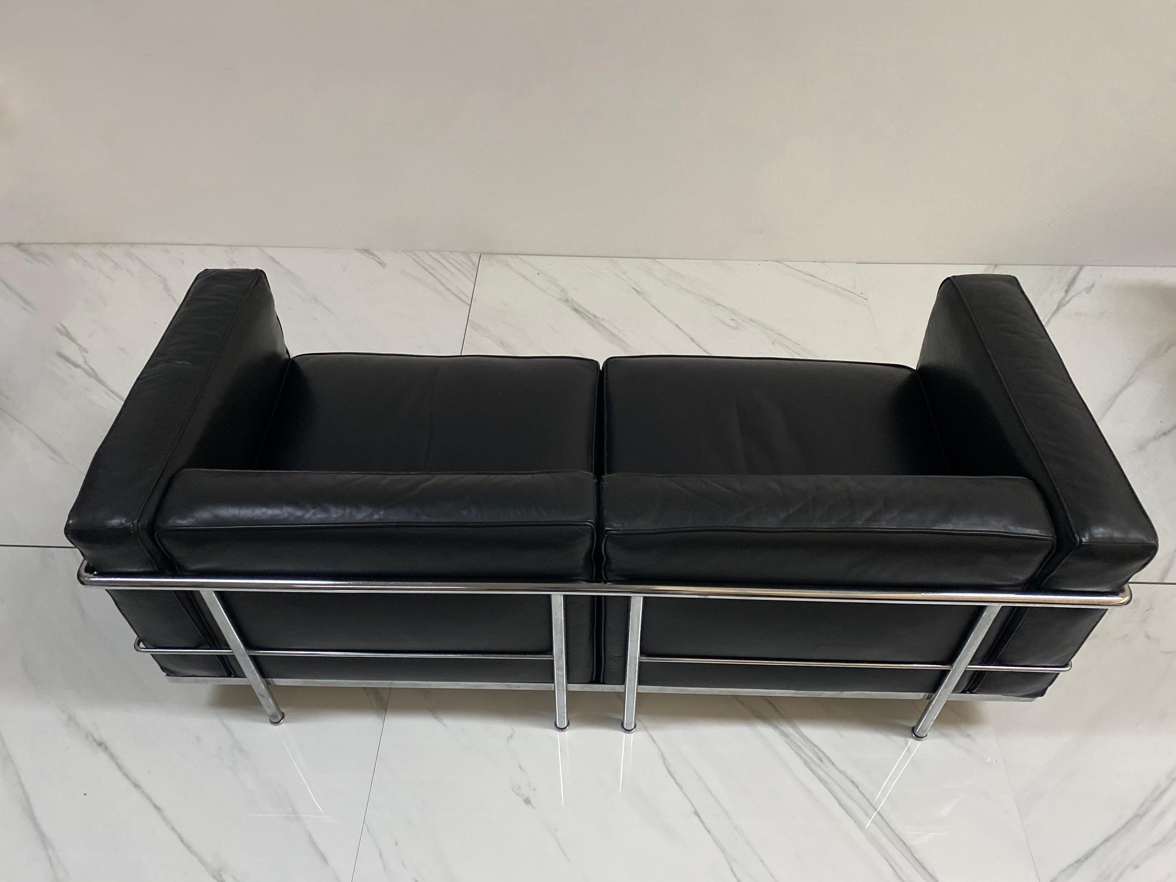 Late 20th Century Early Production Leather 'LC3' Two-Seat Sofa by Le Corbusier for Cassina, Signed