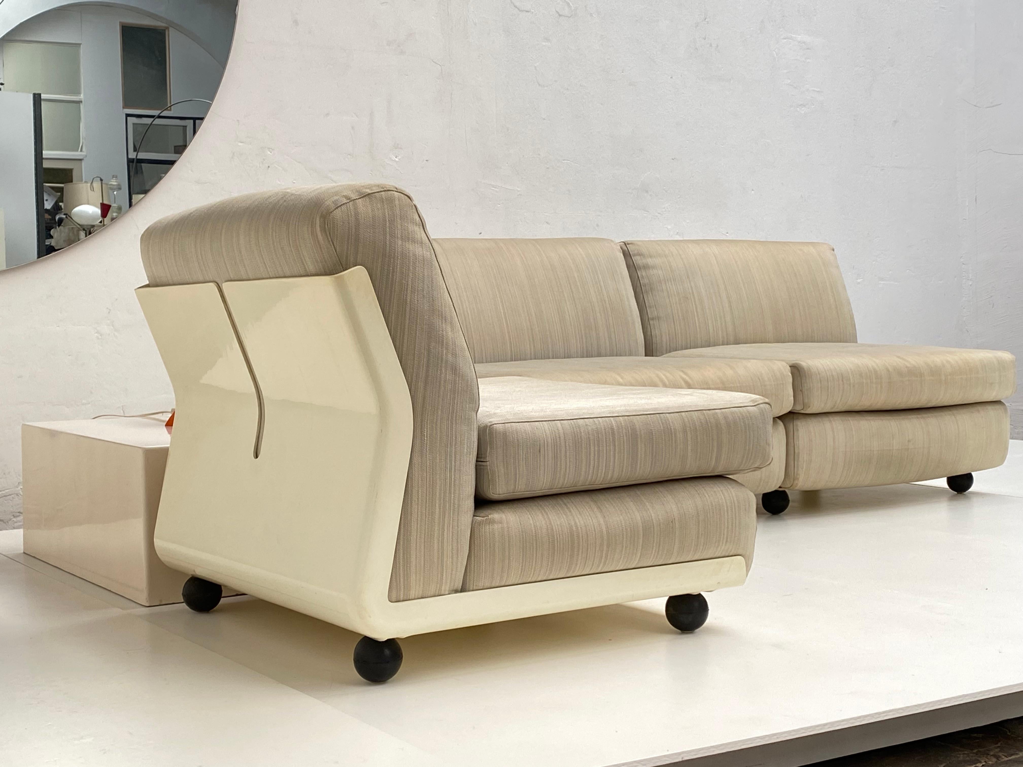 Early Production Mario Bellini 'Amanta' Modular Sofa Set + Table C&B Italia 1966 For Sale 4