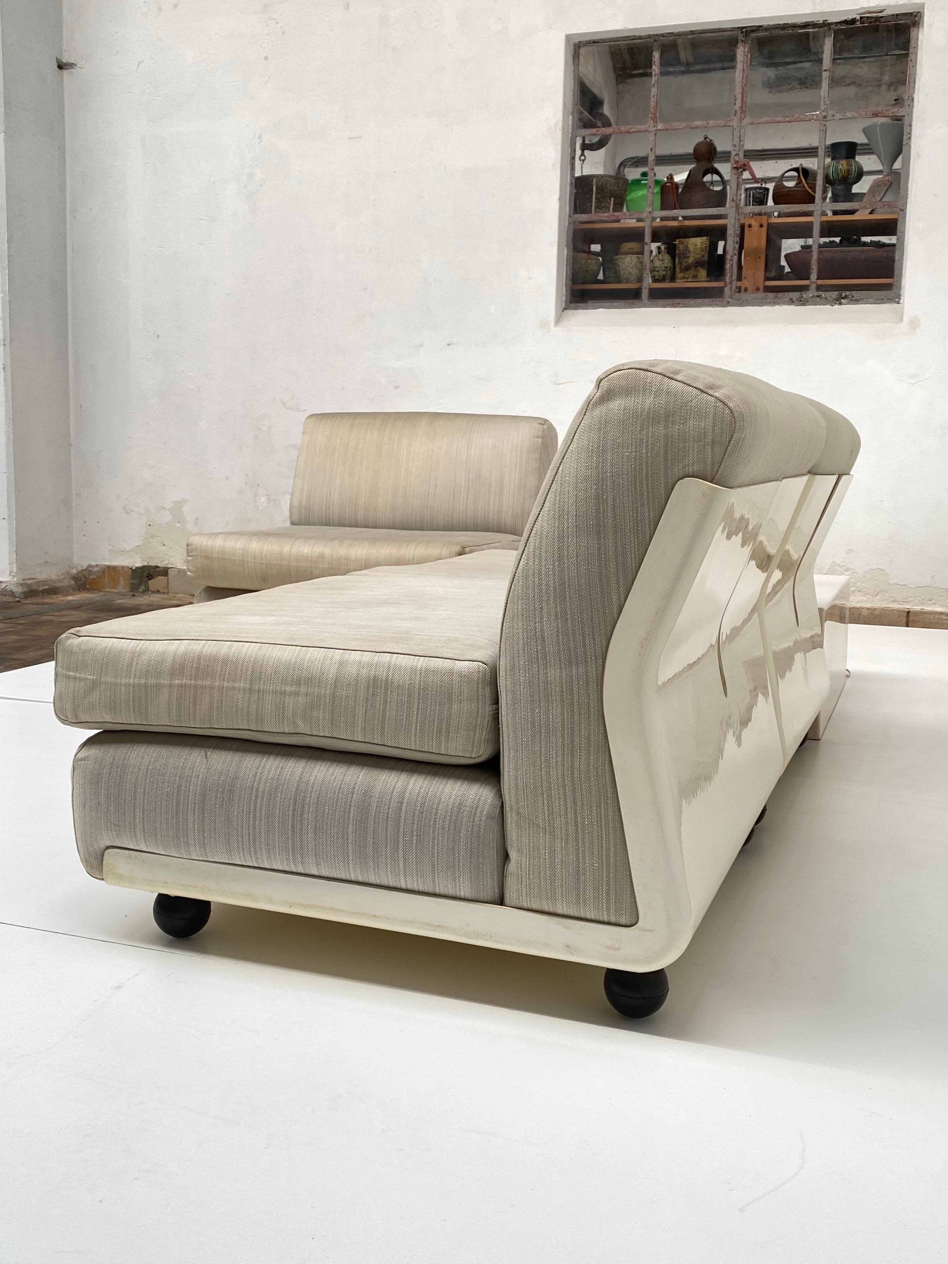 Early Production Mario Bellini 'Amanta' Modular Sofa Set + Table C&B Italia 1966 For Sale 2