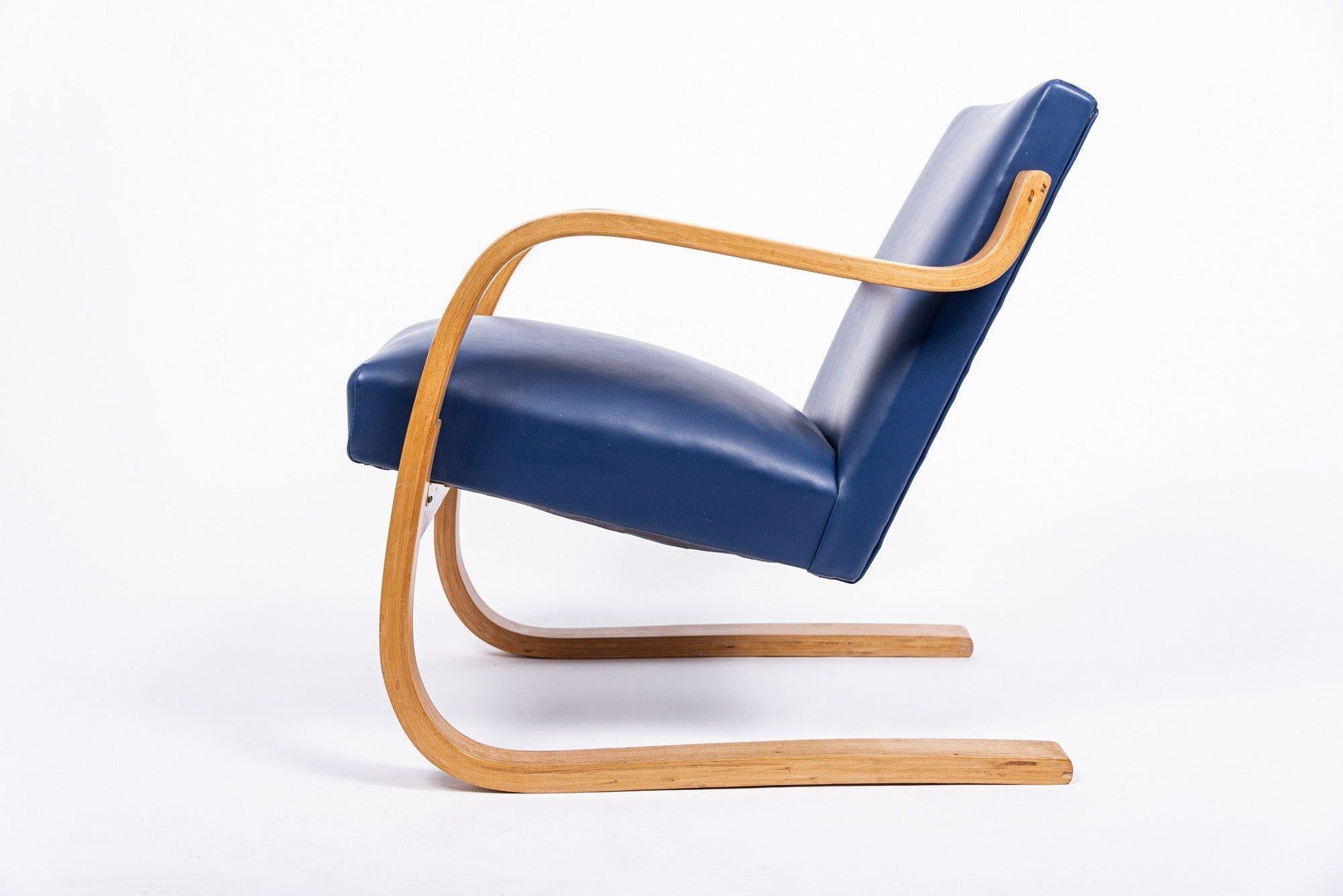 Chaise à accoudoirs Model No 402 d'Alvar Aalto+Aalto, fabriquée en Finlande, années 1930 en vente 4