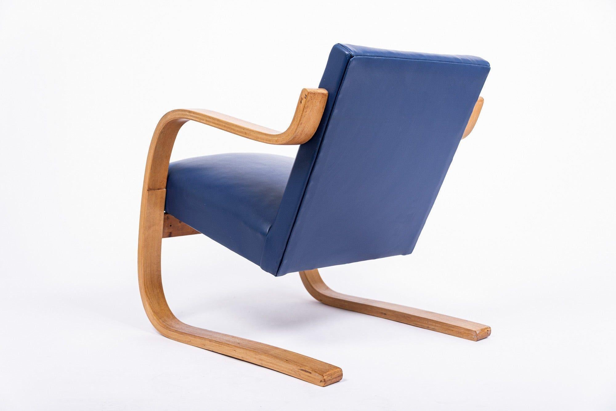 Chaise à accoudoirs Model No 402 d'Alvar Aalto+Aalto, fabriquée en Finlande, années 1930 en vente 5