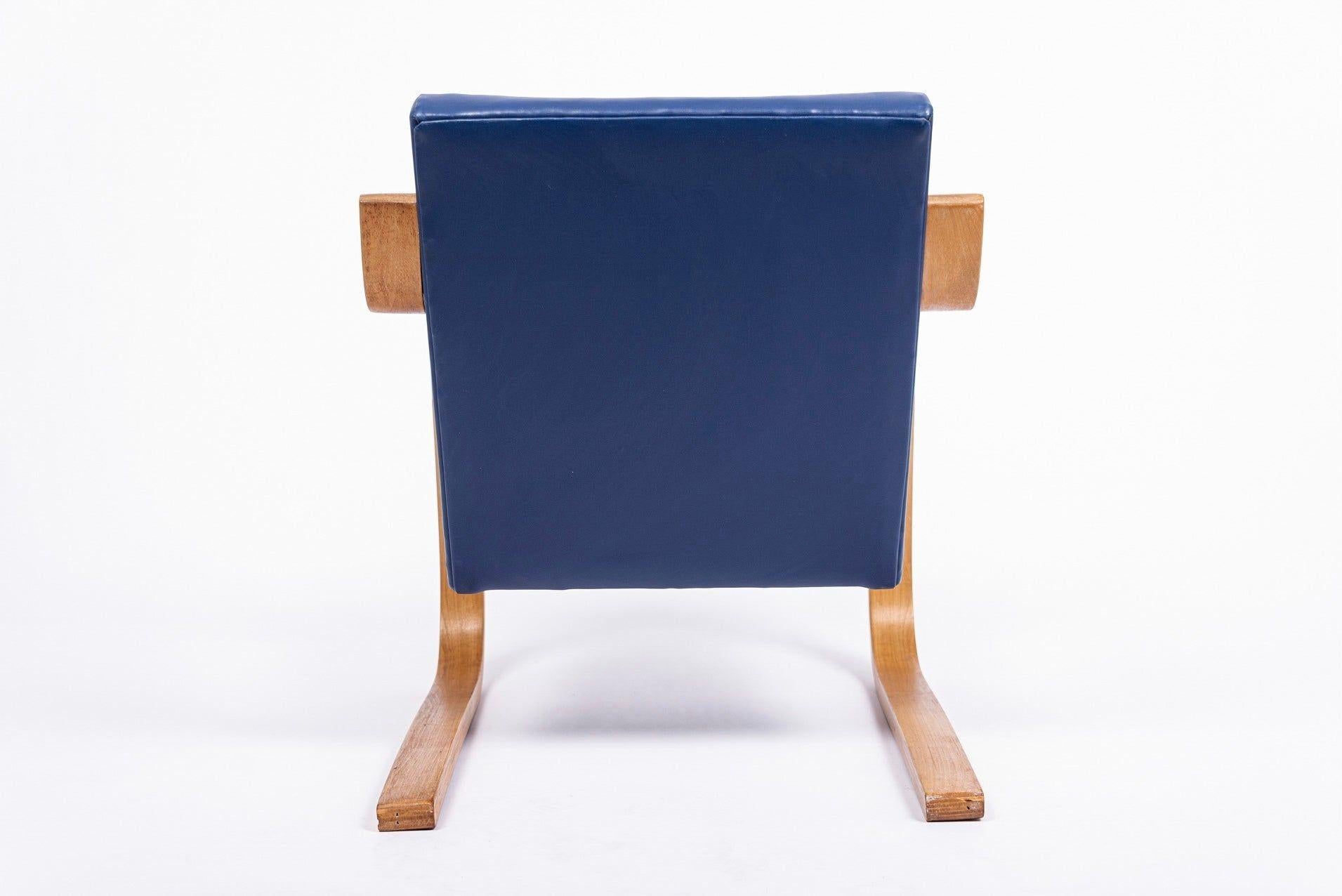 Chaise à accoudoirs Model No 402 d'Alvar Aalto+Aalto, fabriquée en Finlande, années 1930 en vente 1