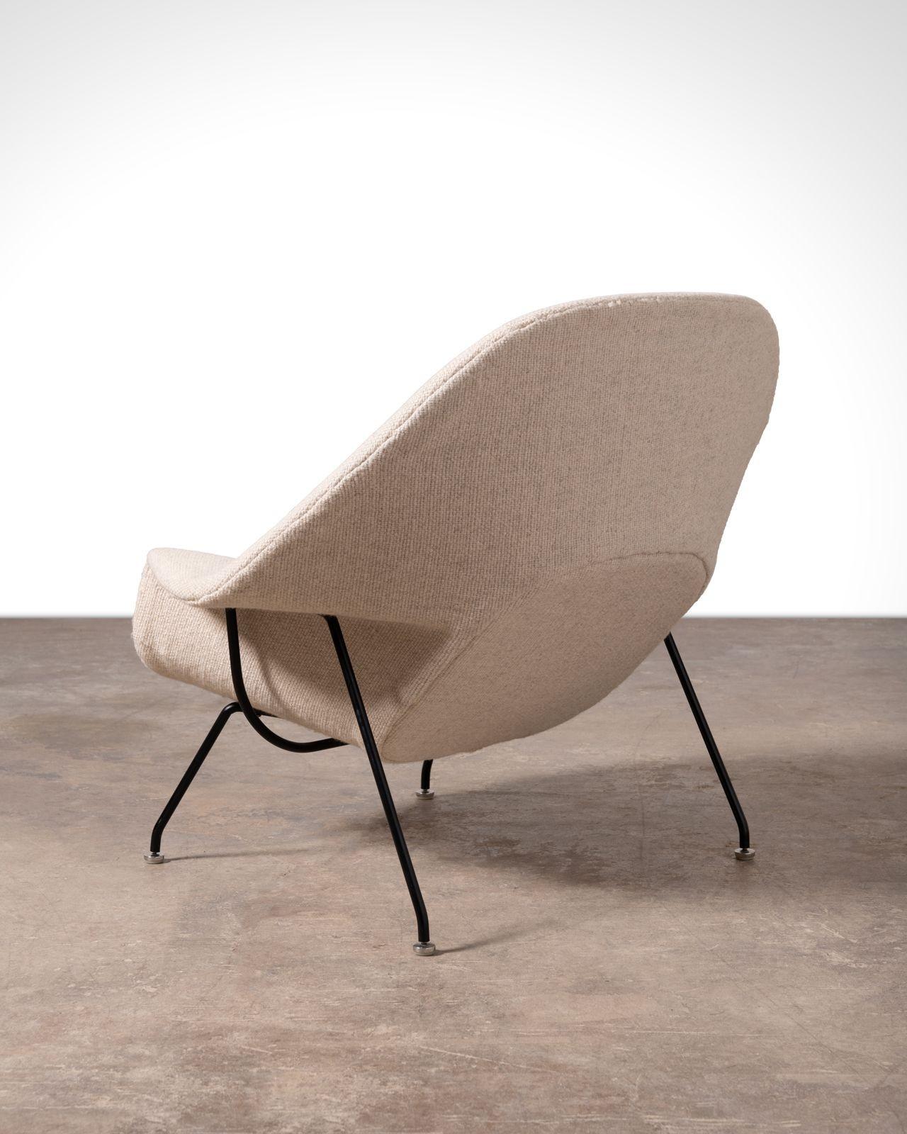Early Production Pair of Womb Chairs & Ottomans by Eero Saarinen for Knoll 6