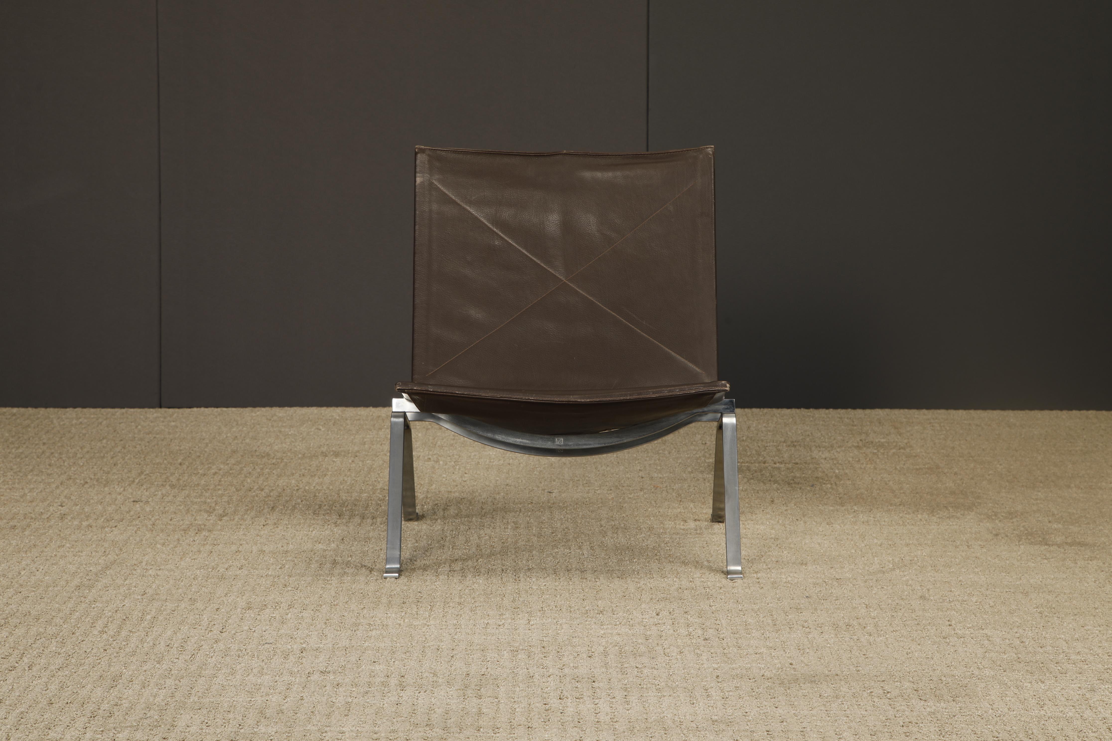 Cette exceptionnelle chaise longue PK22 de Poul Kjærholm pour E. Kold Christensen, entièrement d'origine et fabriquée en début de production, représente un exemple de grande collection et digne d'investissement de l'un des designs Modern