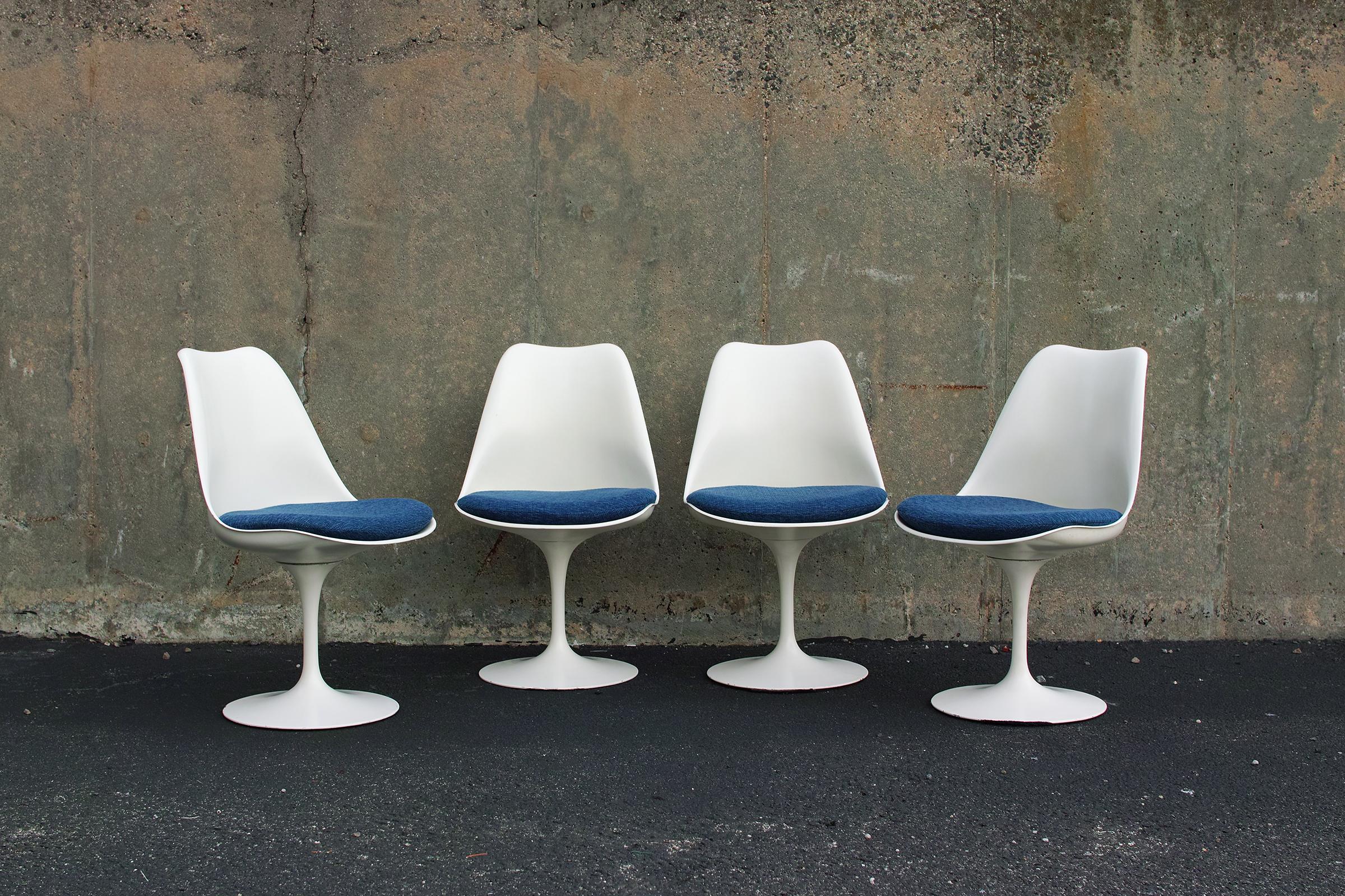 Early Production Saarinen Tulip Dining Chairs 5