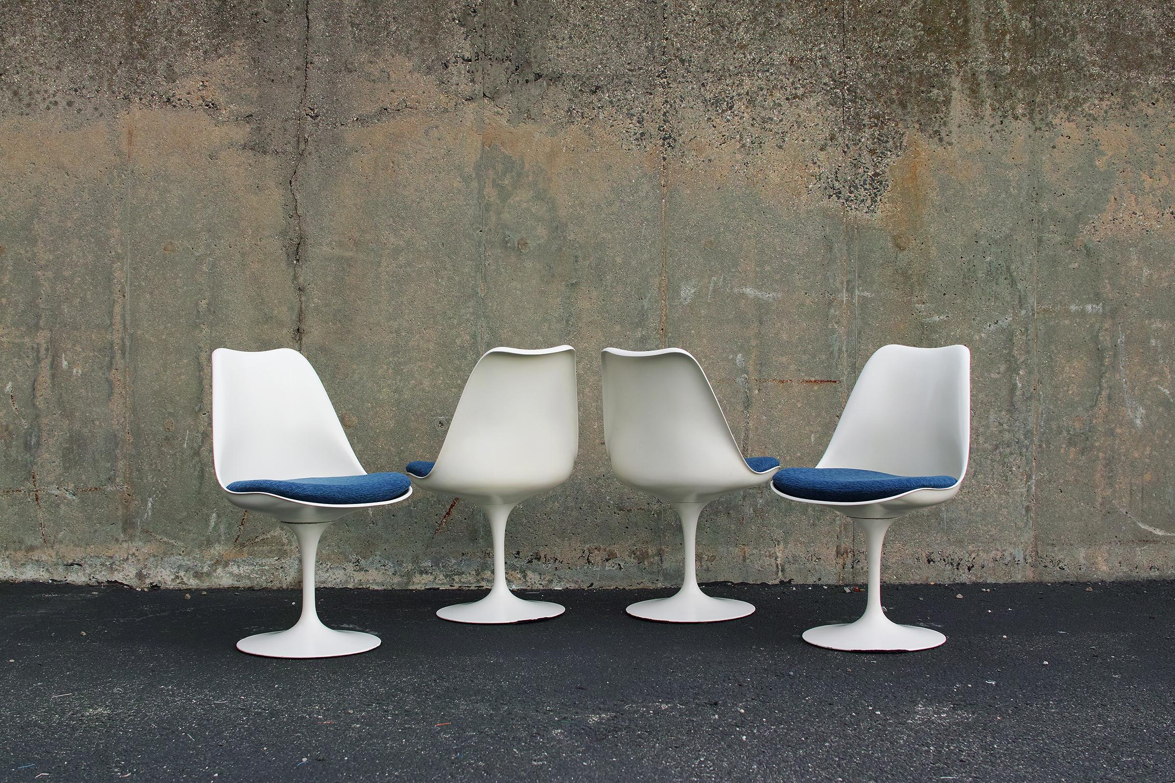 American Early Production Saarinen Tulip Dining Chairs