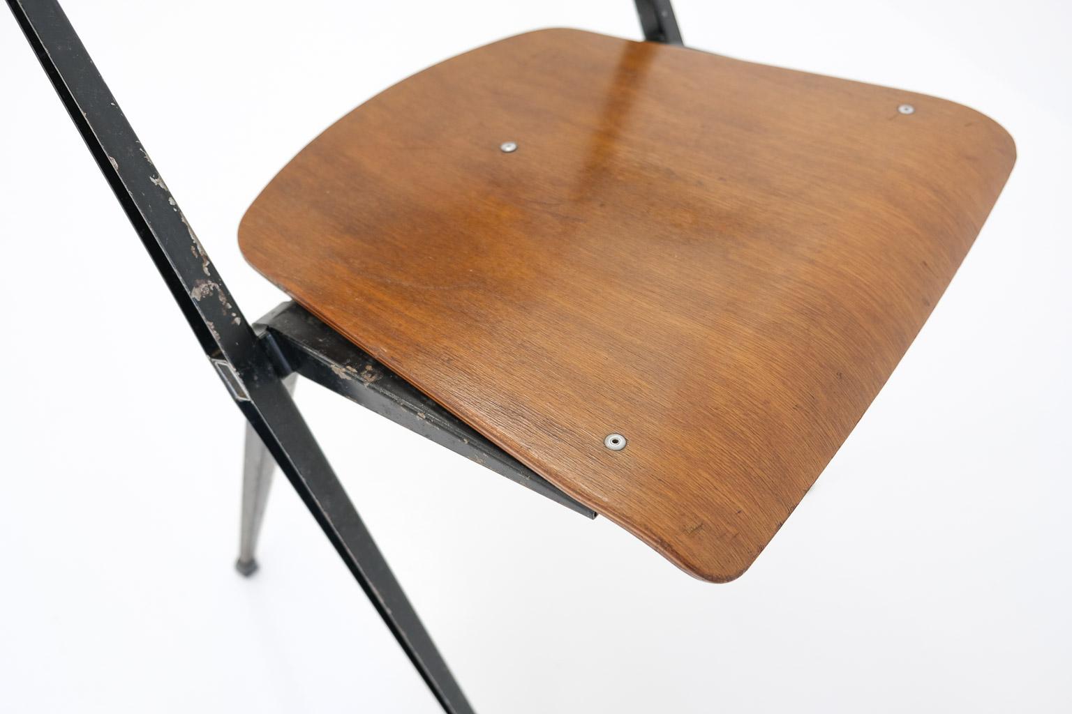 Early Pyramid Arm Chair by Wim Rietveld for Ahrend de Cirkel from Feb. 1964 For Sale 4