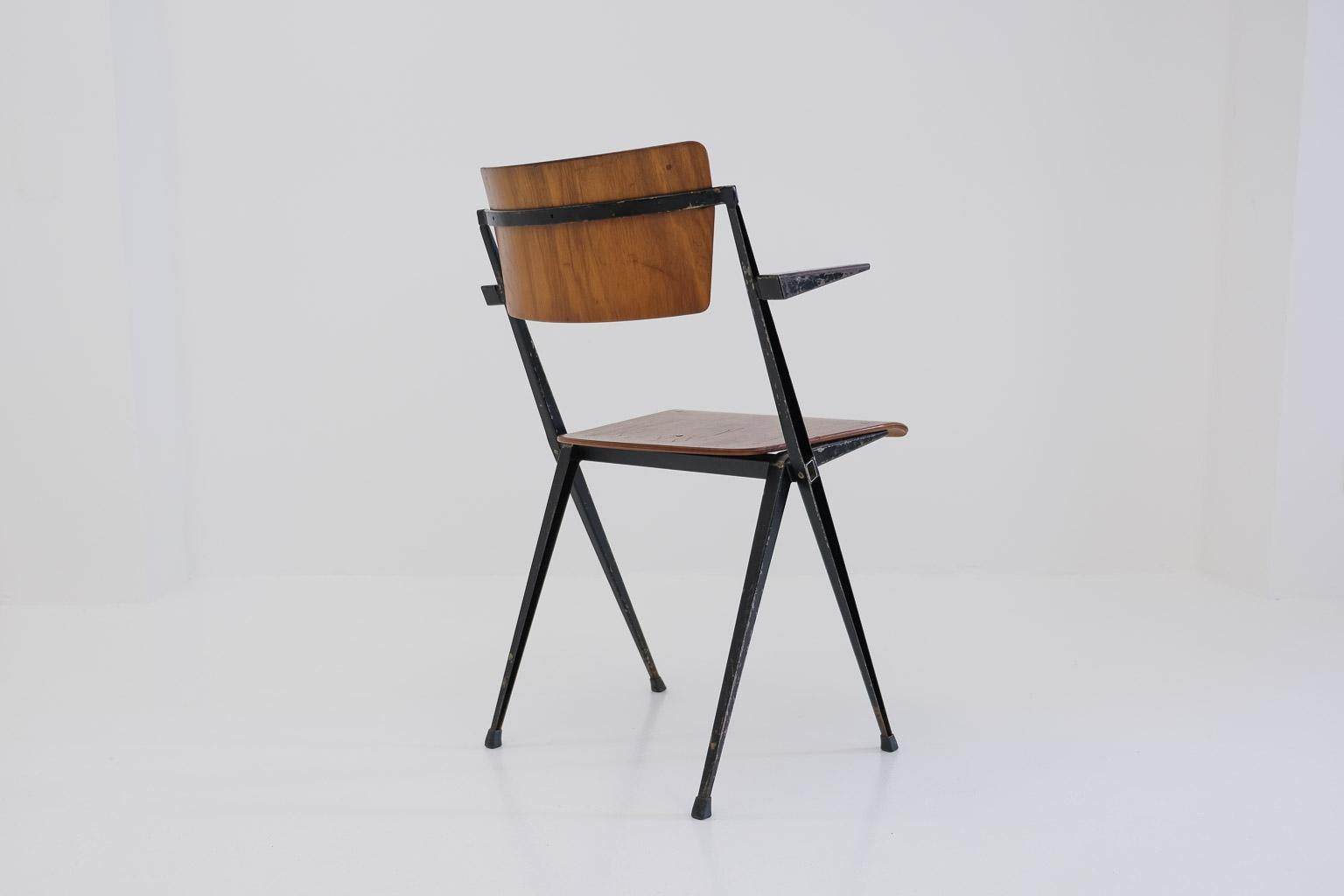 Early Pyramid Arm Chair by Wim Rietveld for Ahrend de Cirkel from Feb. 1964 For Sale 1