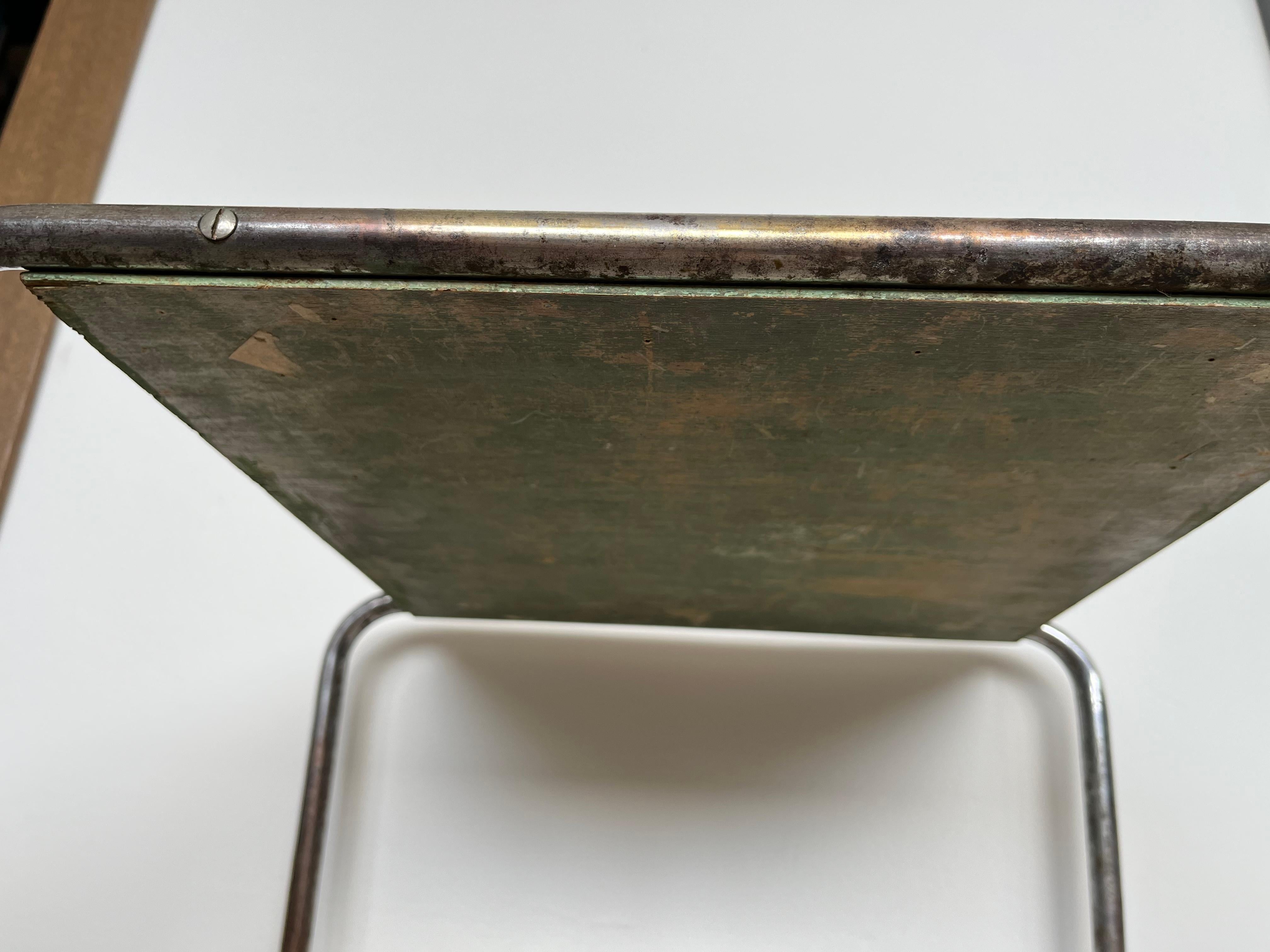 Frühe seltene farbige Bauhaus-Nesting-Tische B9, Marcel Breuer/ Thonet Lizenz im Angebot 3