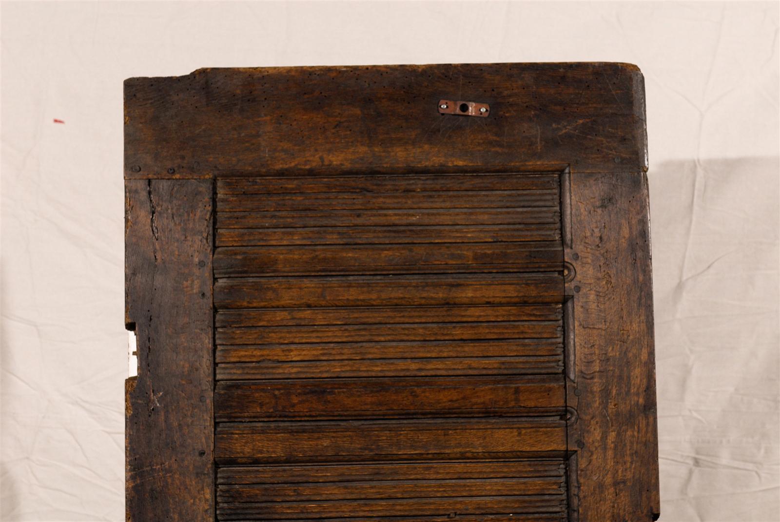 Early Rare English Door, circa 1750s In Good Condition For Sale In Atlanta, GA