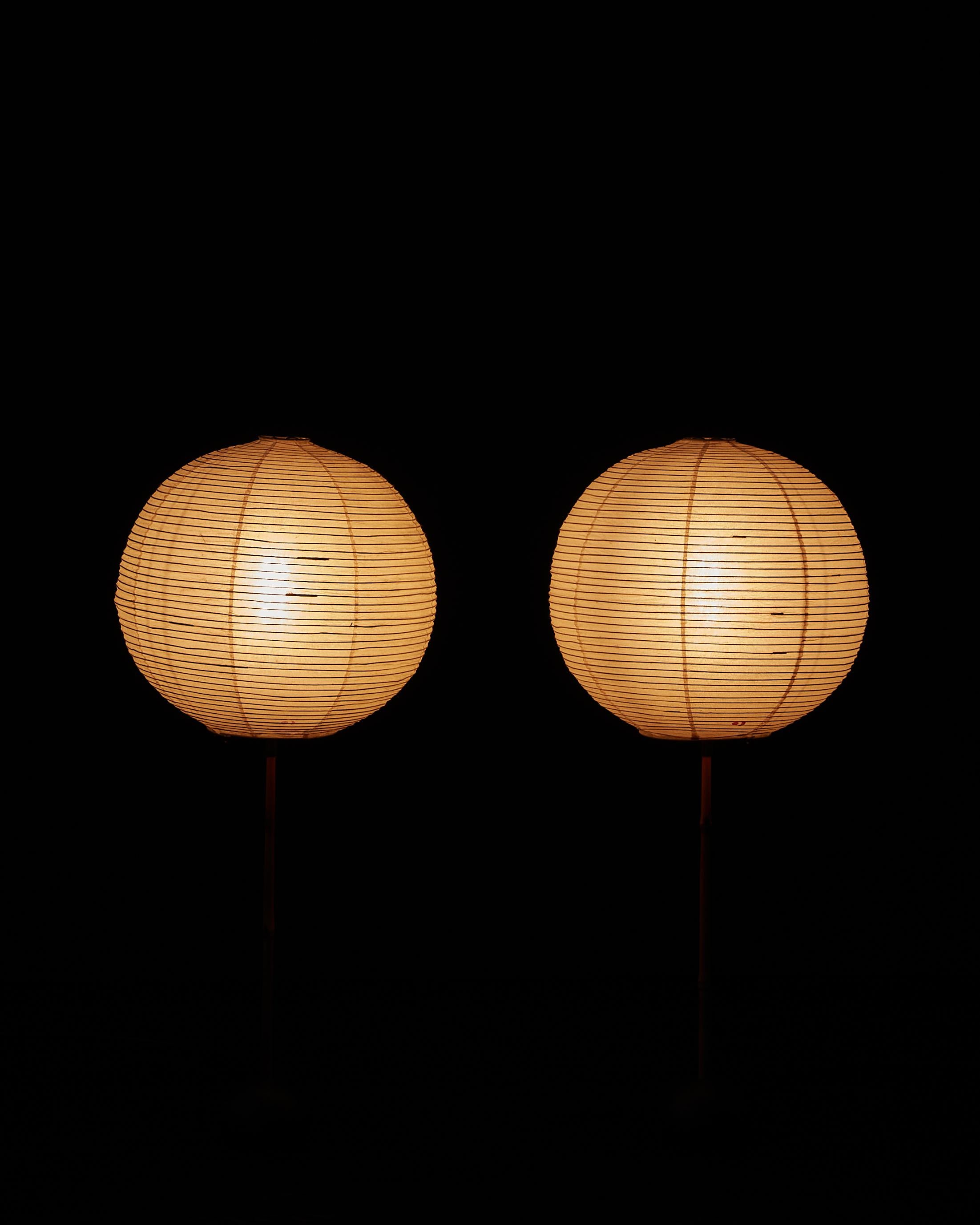 Early Rare Isamu Noguchi Akari Light Sculptures, Model 41S Globes, Bamboo Base For Sale 2