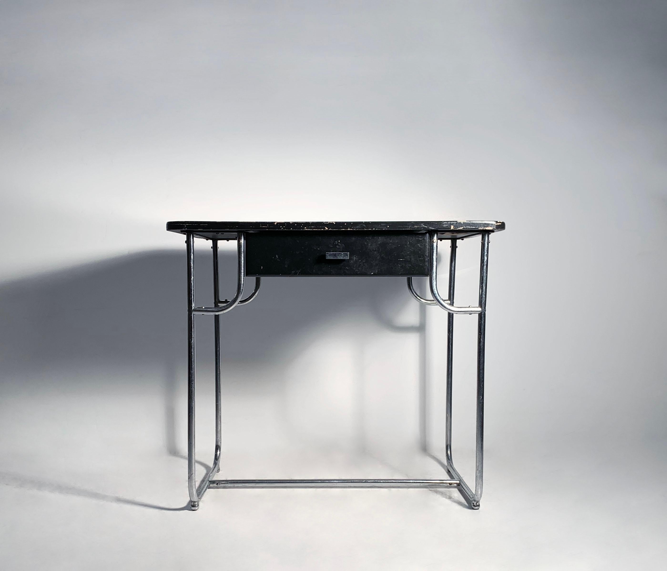 Early Rare Kem Weber Petite desk for Lloyd

early Label attached.