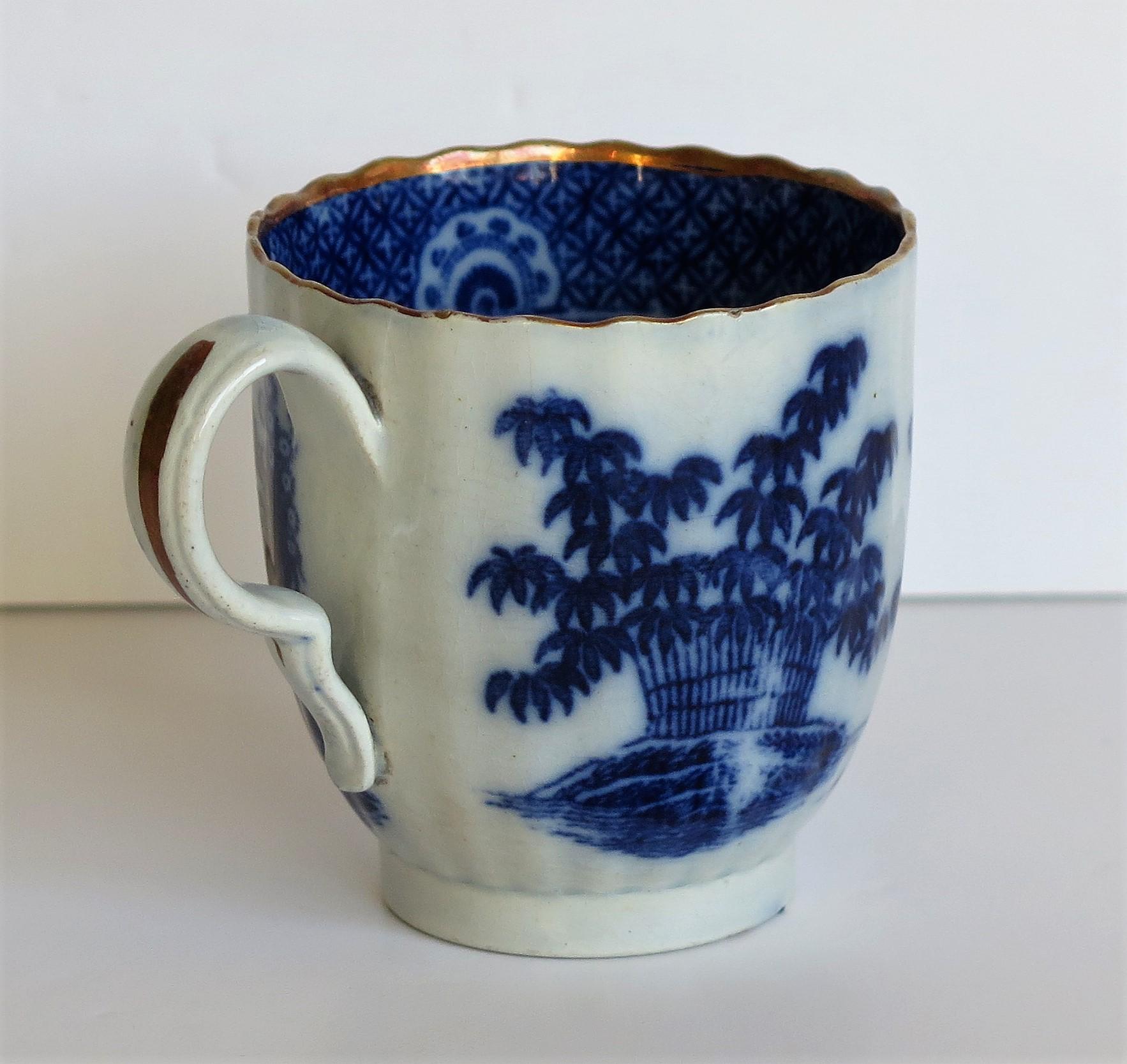 Tasse à café des débuts Bleu et Blanc garçon sur un Buffalo Ptn probablement Spode, vers 1790 Bon état - En vente à Lincoln, Lincolnshire