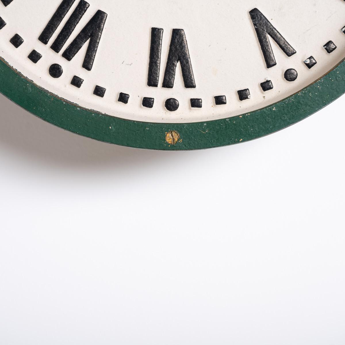 Antiguo Reloj Eléctrico de Fábrica Industrial de Hierro Fundido Recuperado 3
