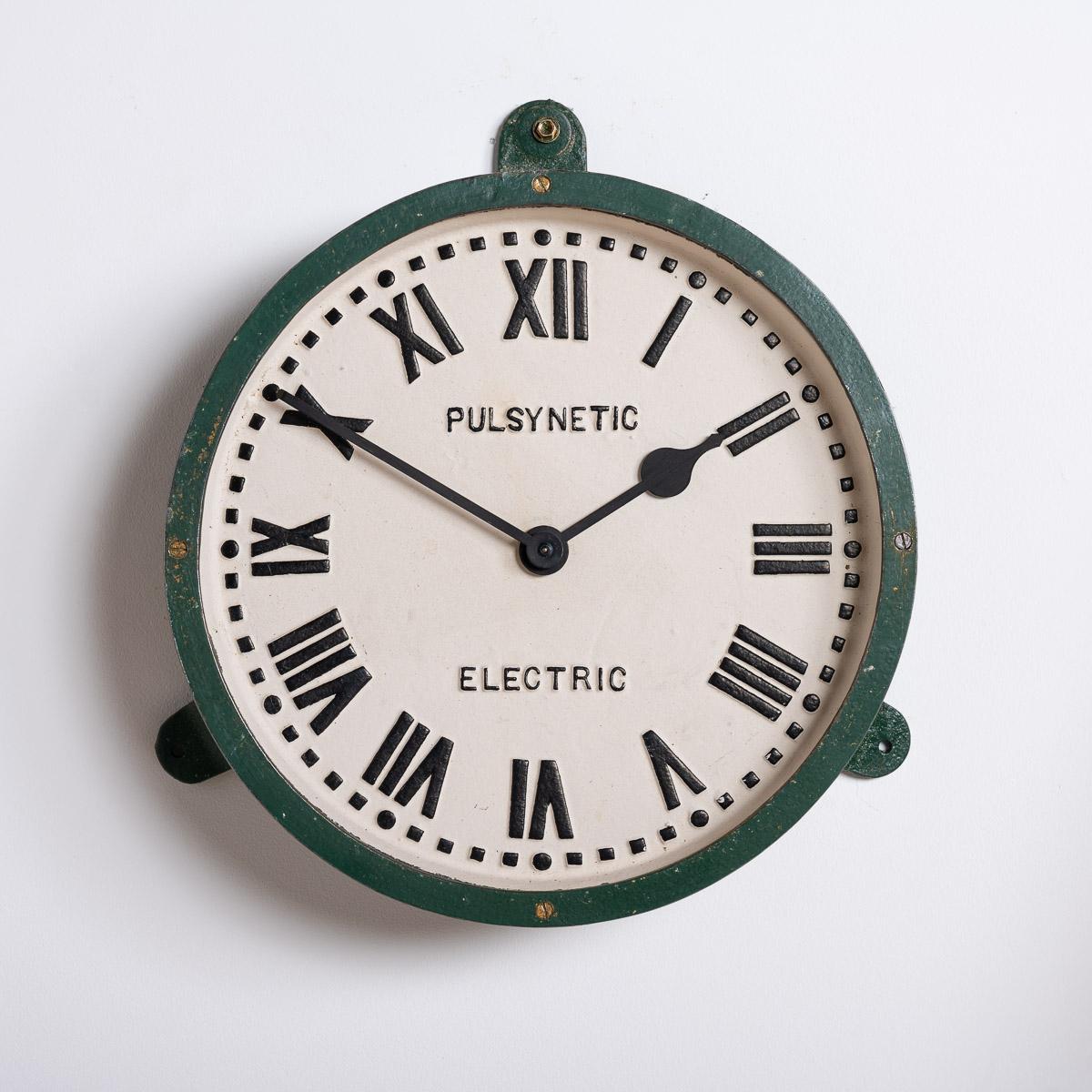 Antiguo Reloj Eléctrico de Fábrica Industrial de Hierro Fundido Recuperado siglo XX