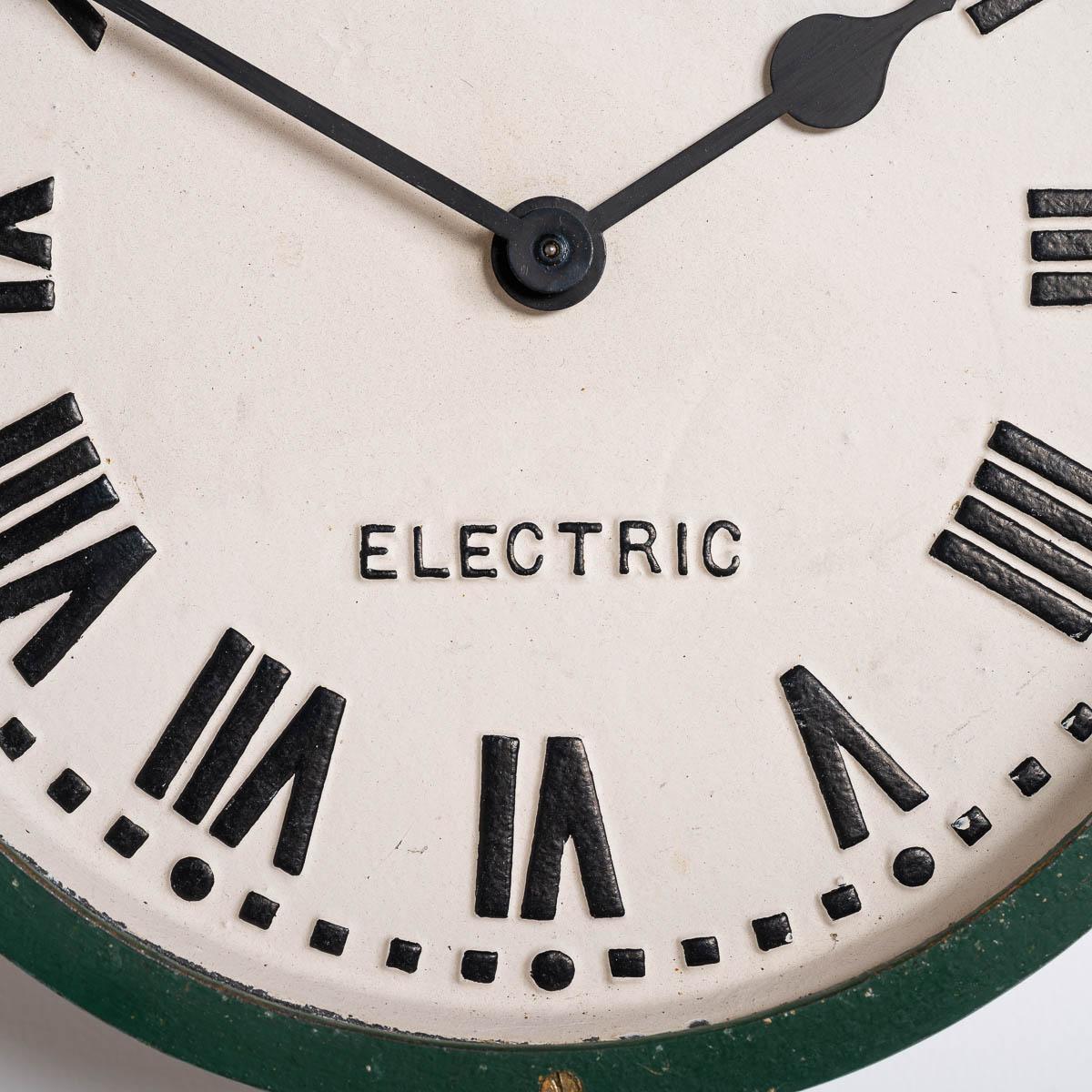Antiguo Reloj Eléctrico de Fábrica Industrial de Hierro Fundido Recuperado 2