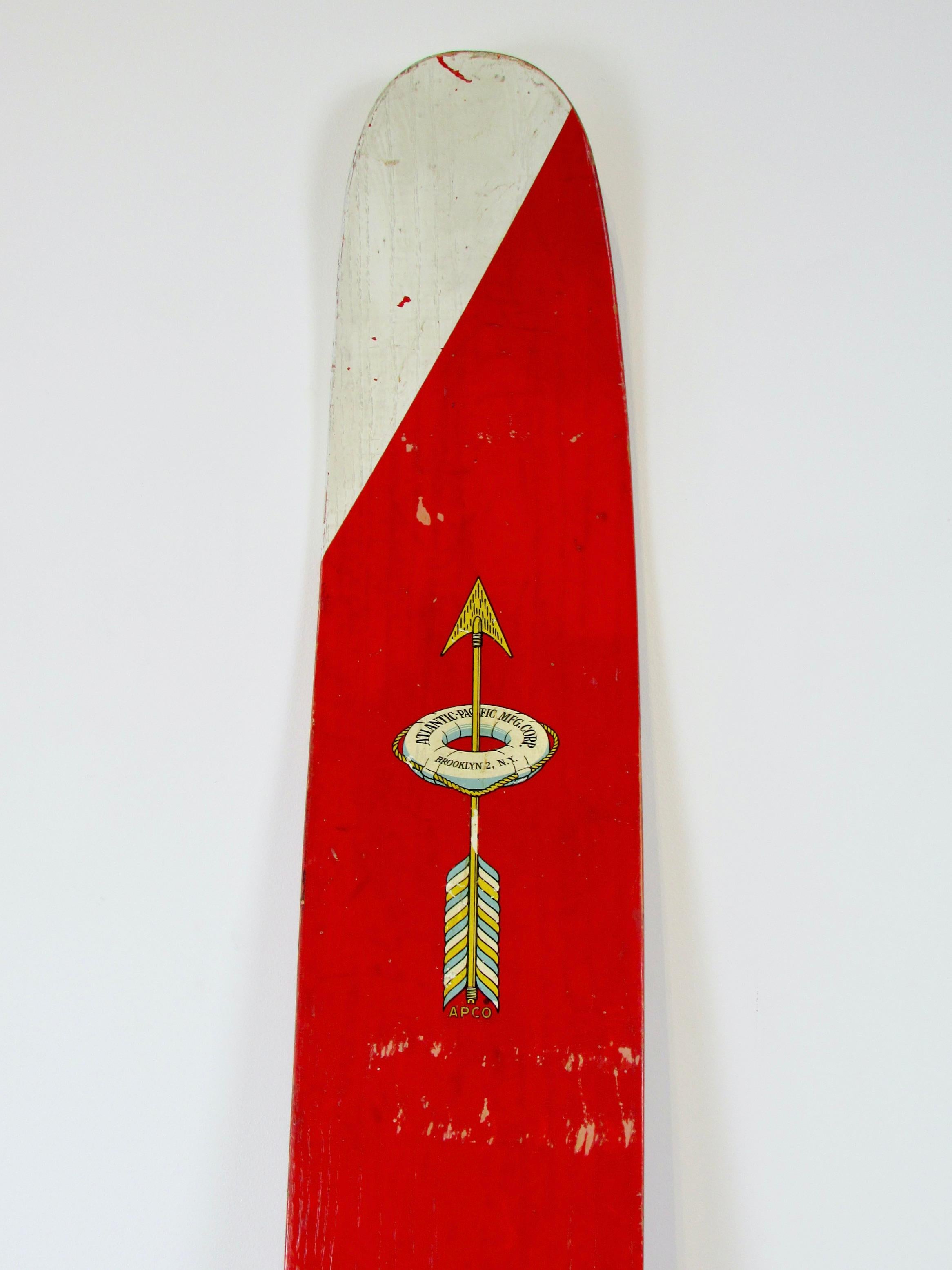 Lacquered Early Red and White Bruce Parker Atlantic Pacific Slalom Water Ski Brooklyn NY