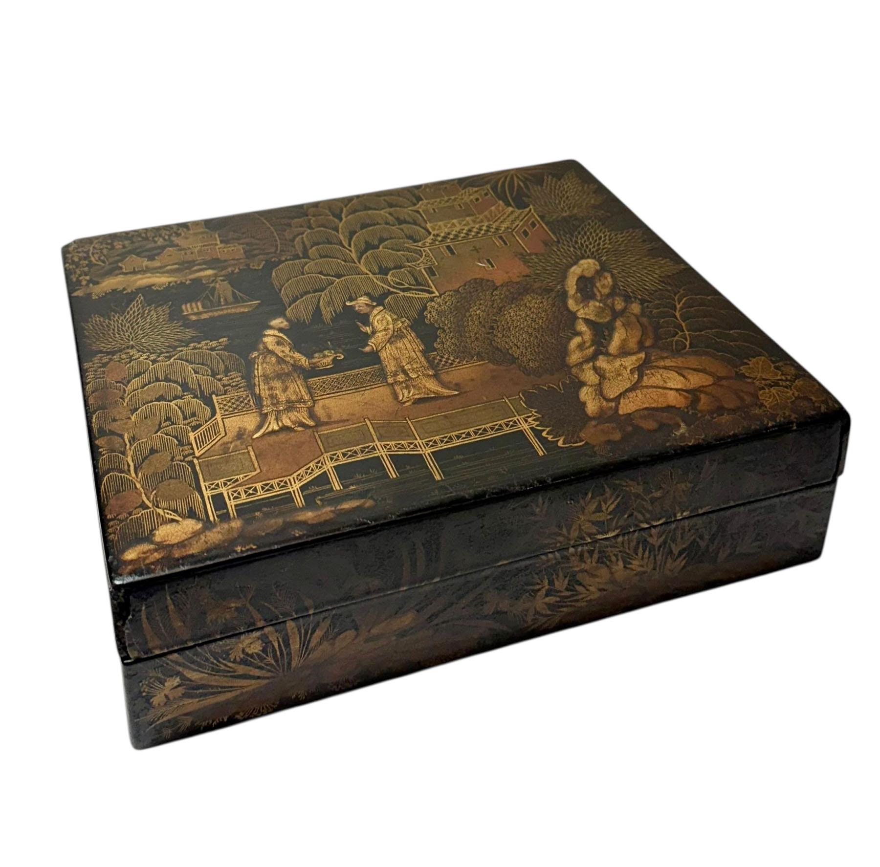 Early 19th Century Early Regency English Chinese Black Lacquer Chinoiserie Box For Sale