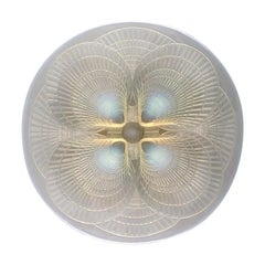 Early René Lalique "Coquilles" Dish in Art Glass Decorated with Seashells