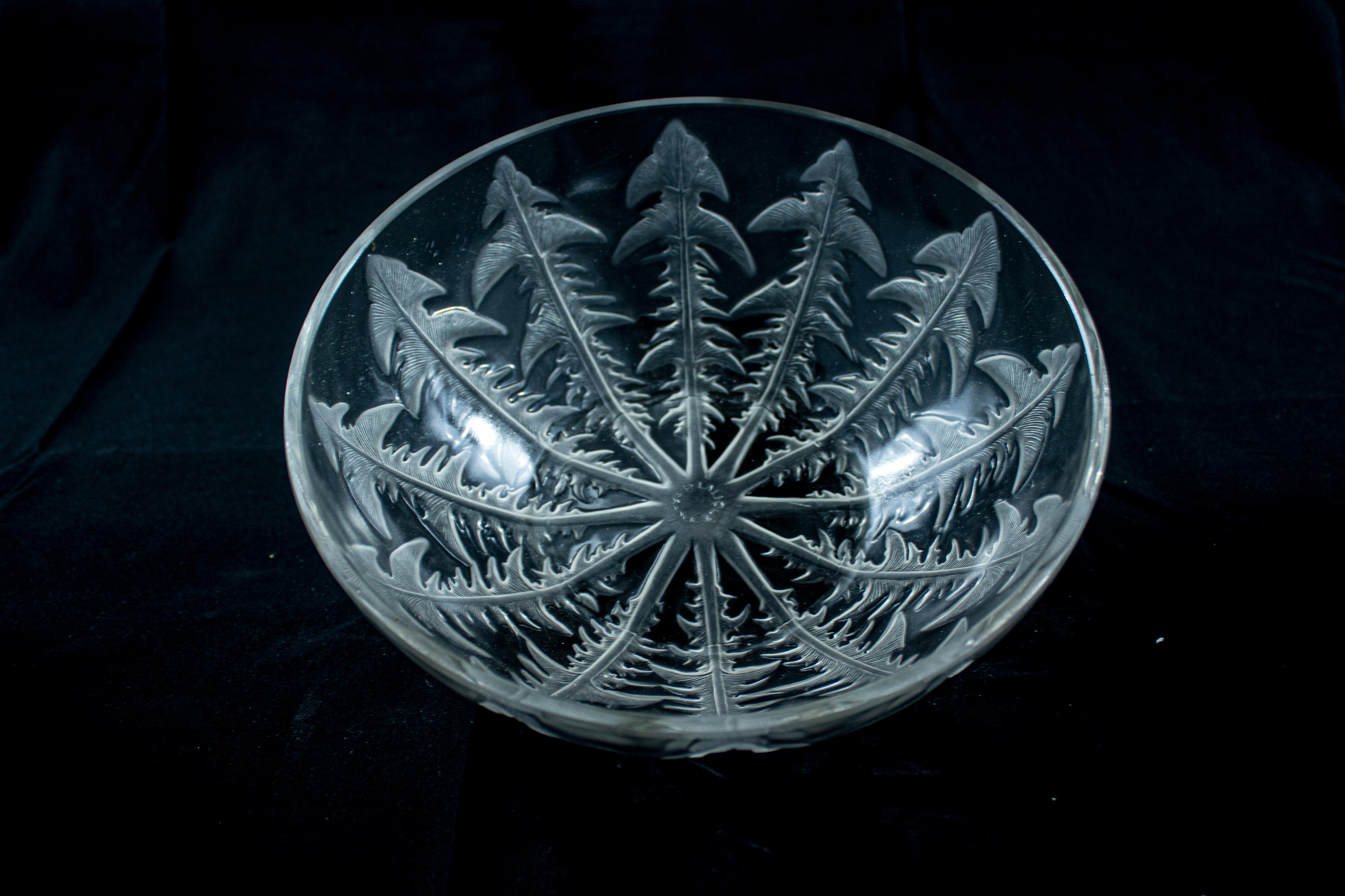 Art Deco Early René Lalique, Dandelion 'pissenlit' Bowl in Clear Art Glass, 1930s-1940s For Sale