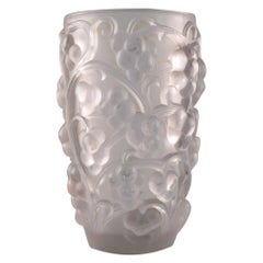 Early René Lalique, "Raisins" Vase in Art Glass Decorated with Grapes